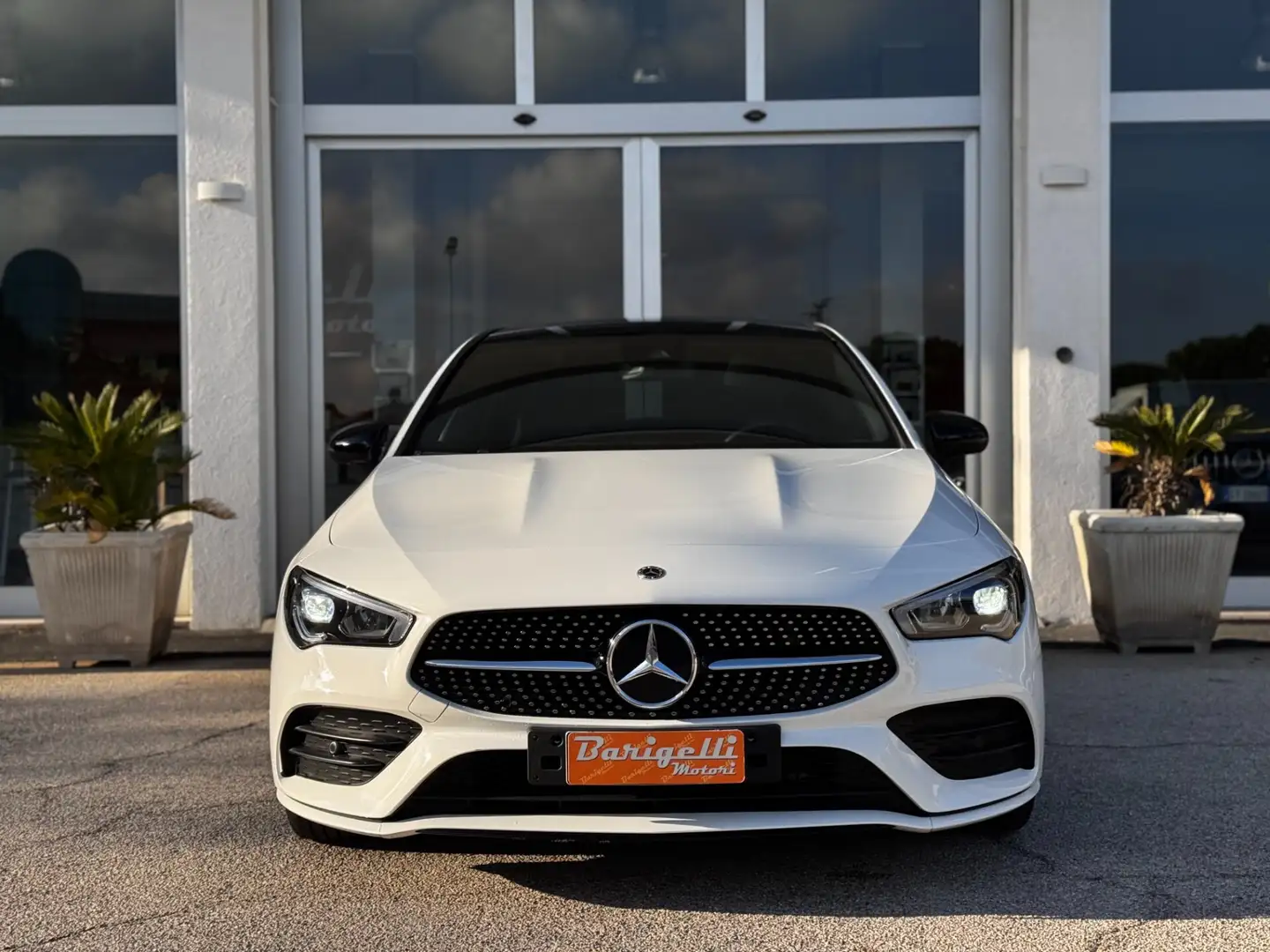 Mercedes-Benz CLA 200 CLA 200 Automatic Shooting Brake Premium Amg, Ganc Bianco - 1
