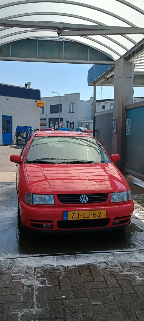 Volkswagen Polo 1.6 Rouge - 1