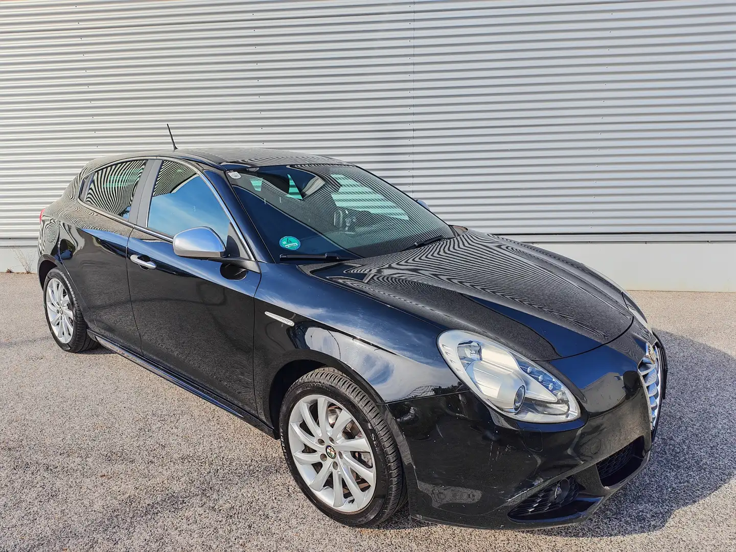 Alfa Romeo Giulietta Giulietta 2,0 JTDM-2 Super Edizione Super Edizione Schwarz - 1