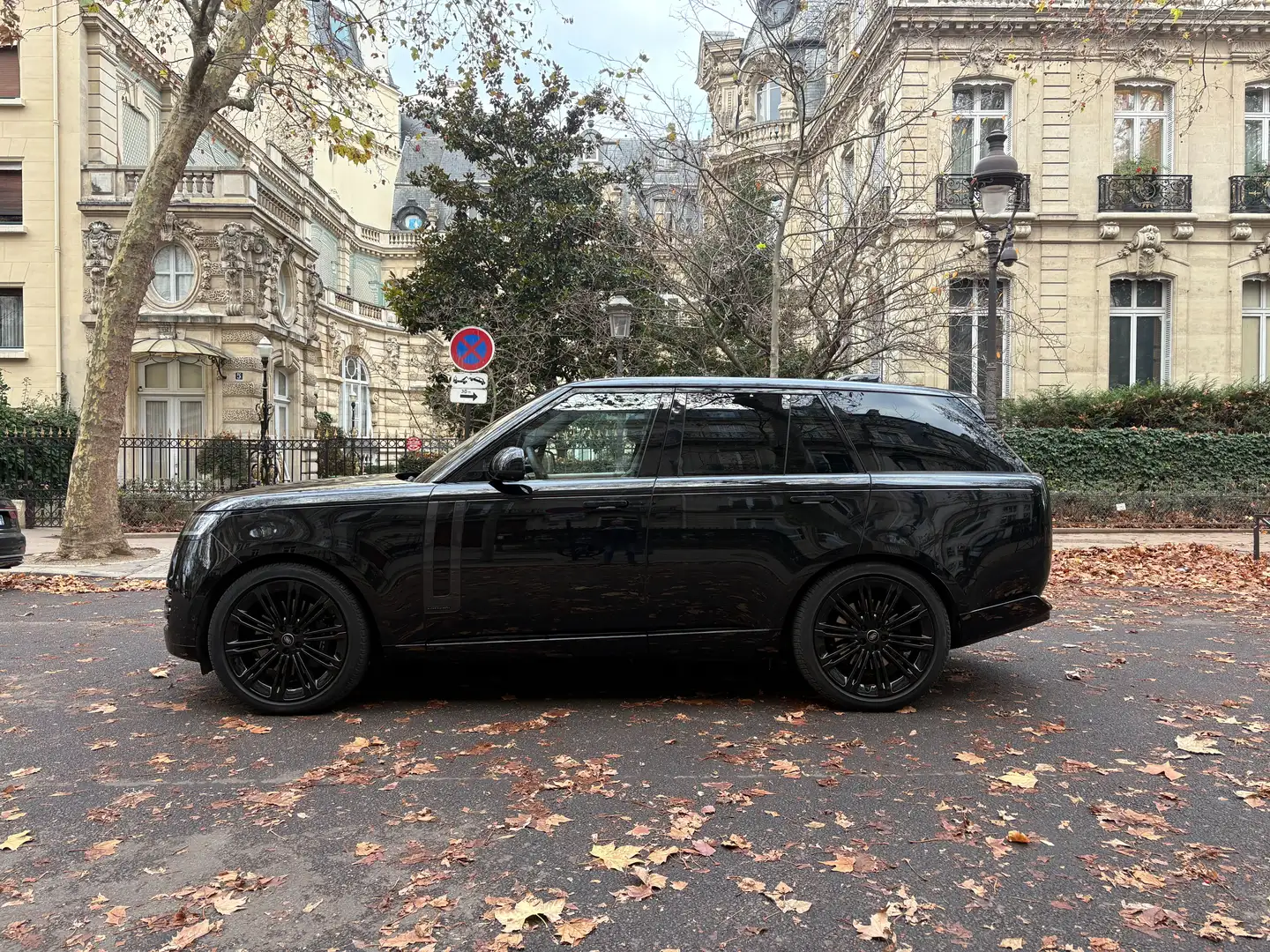 Land Rover Range Rover P530 (L460) V8 4.4 530ch Autobiography SWB Schwarz - 2