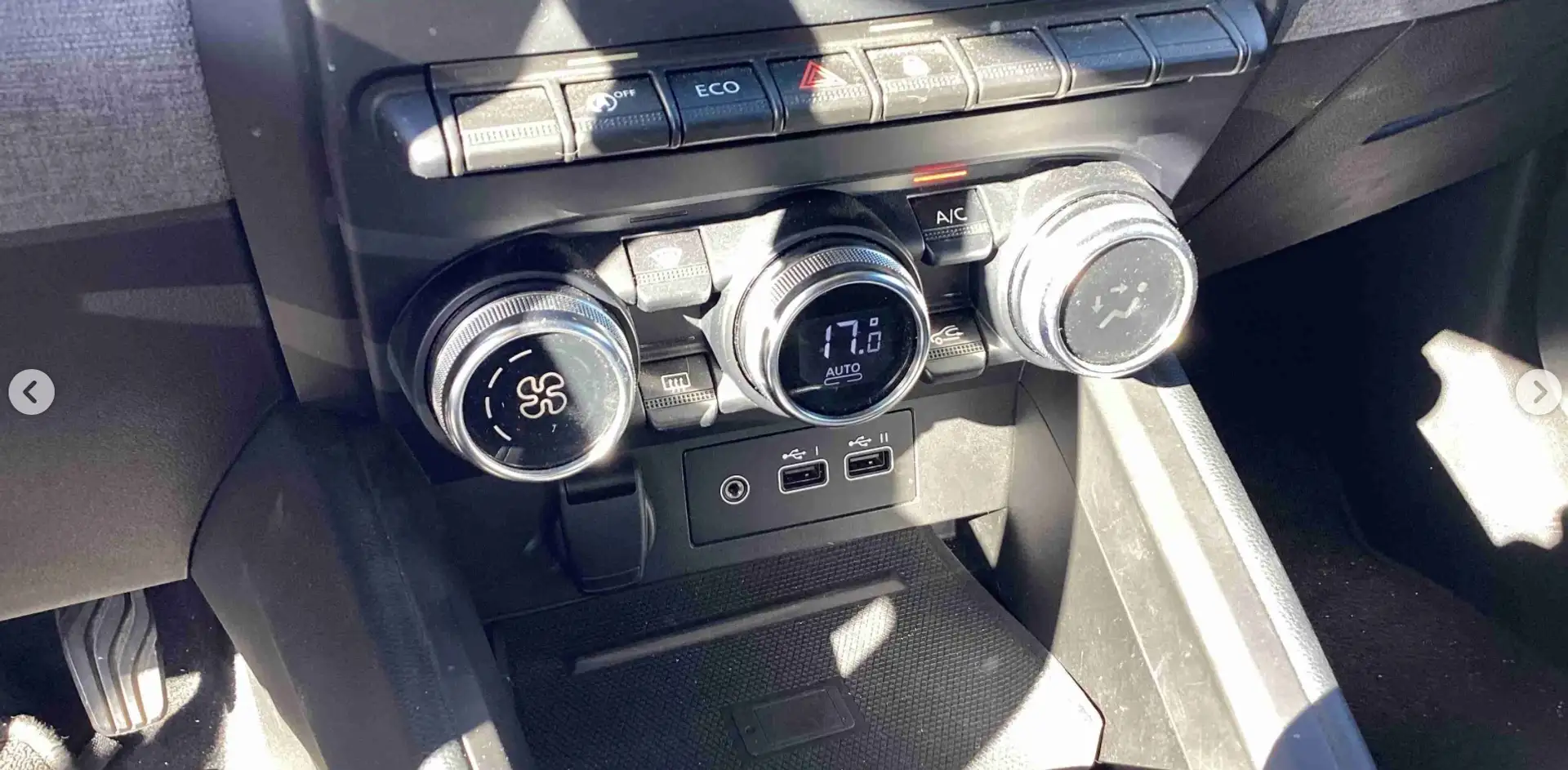 Renault Clio MITZUBISHI COLT INVITE 1.0L- CLIO/COLT Zwart - 2