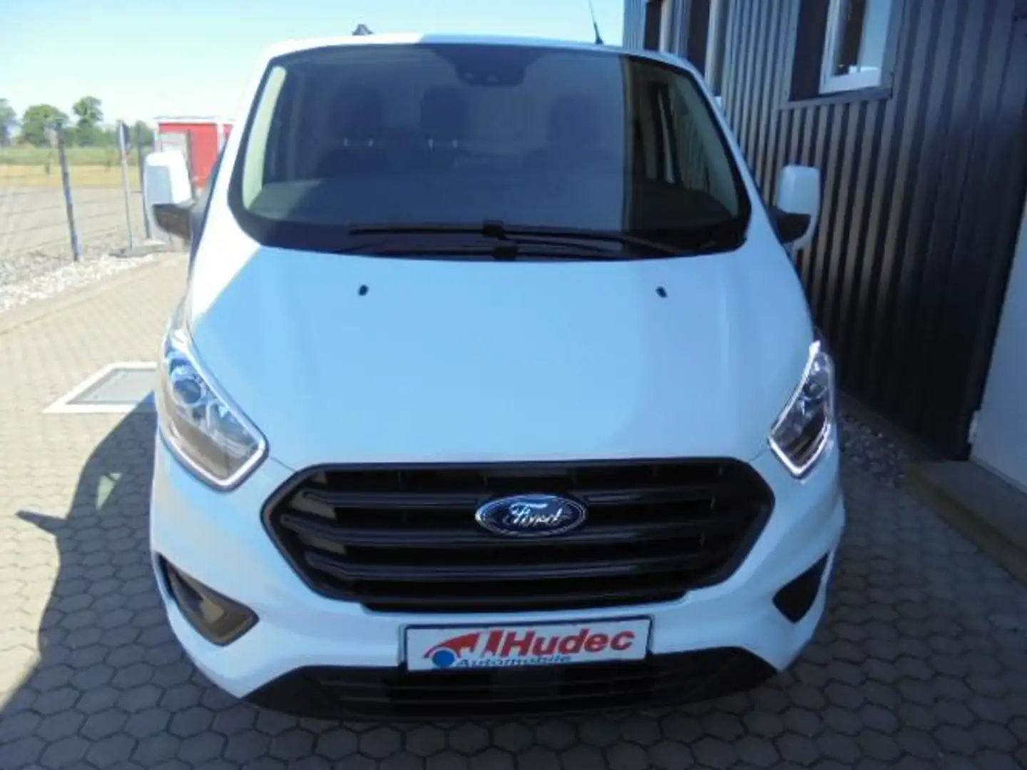 Ford Transit Custom 300 L2 Trend 2,0 Ltr. - 96 kW TDCi KAT AndroidA... Weiß - 2