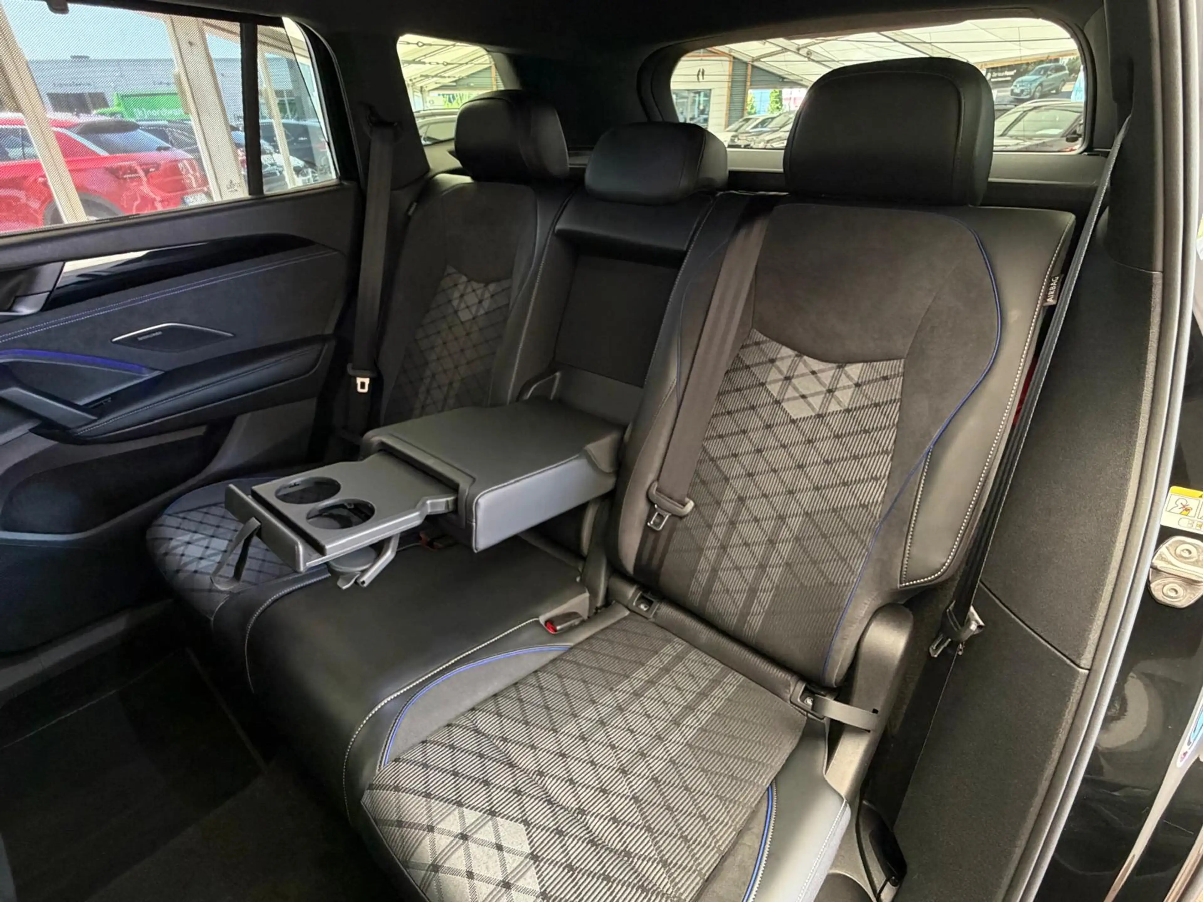 Volkswagen Tayron R-Line 2.0TDI DSG+AHK+H&K+KAMERA+NAVI+ACC — photo 14