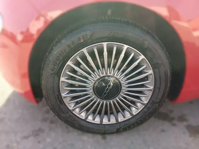 Fiat 500 view 9