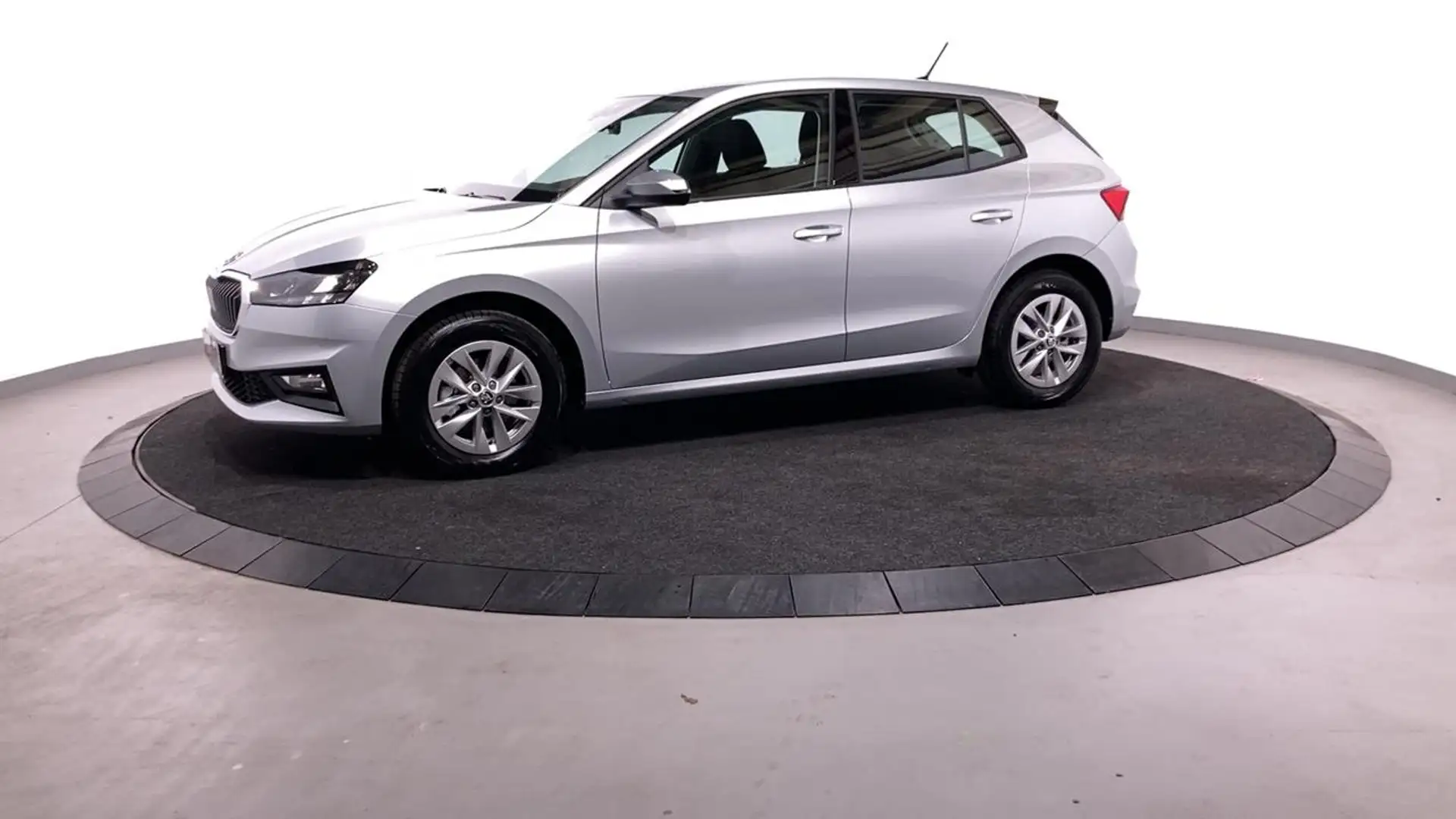 Skoda Fabia 1.0 TSI DSG Ambition/Apple Car Play/Android Auto Silber - 2