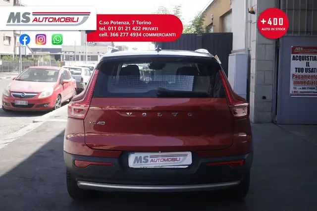 Volvo XC40 view 8