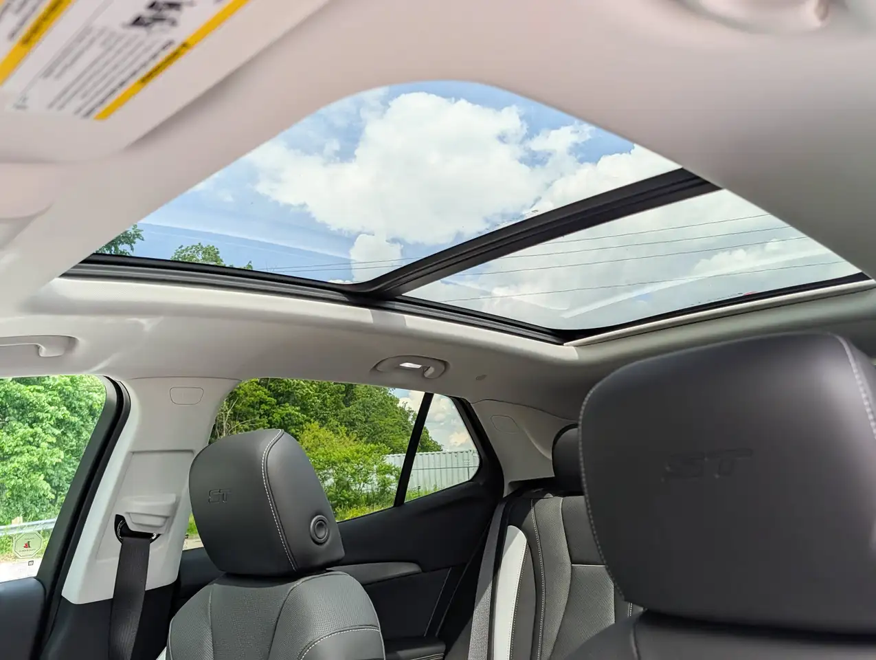 Buick Envision снимка Buick Envision