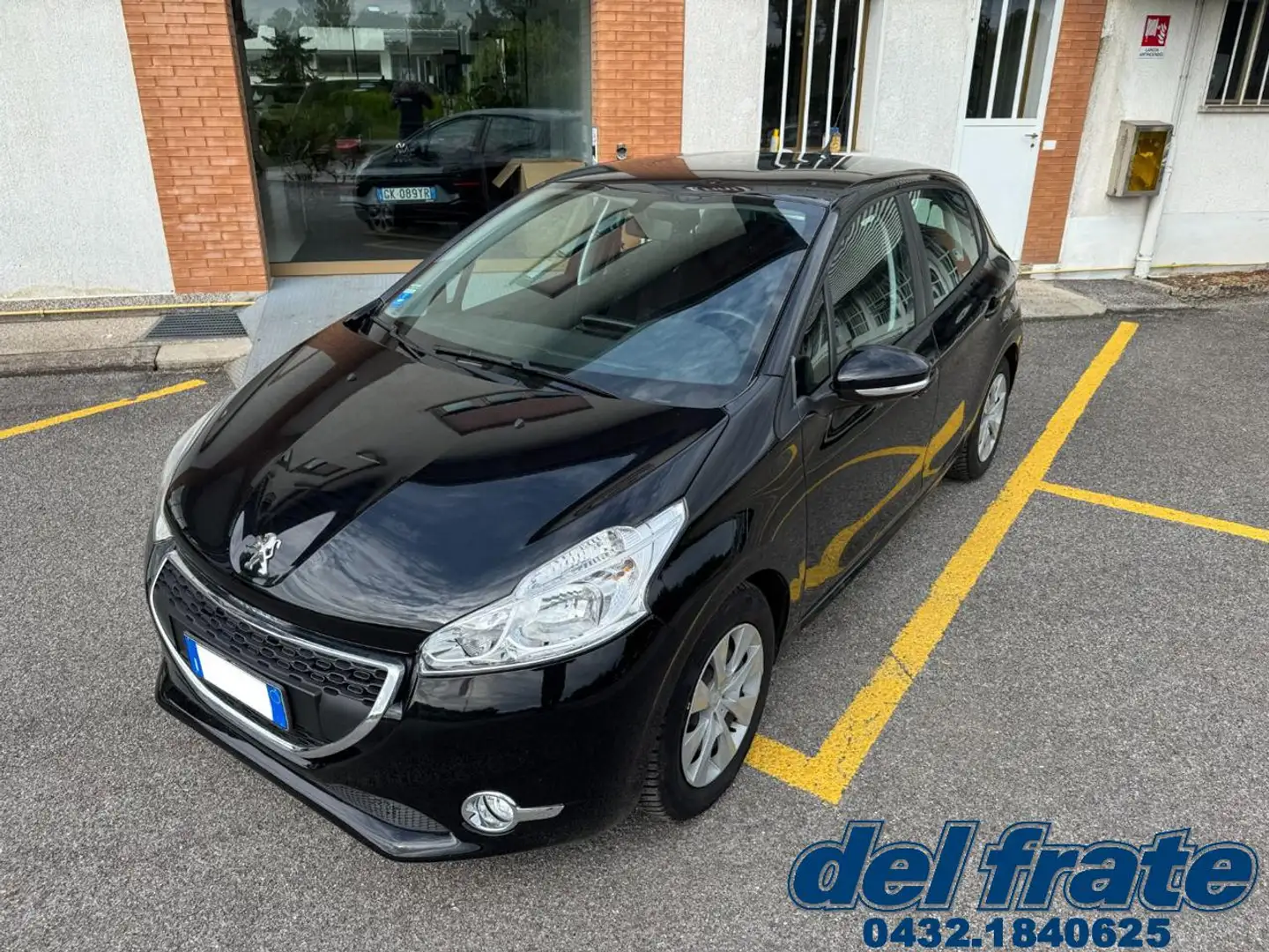 Peugeot 208 I 1.2 VTi 82Cv 5 porte Access NEOPATENTATI Schwarz - 1