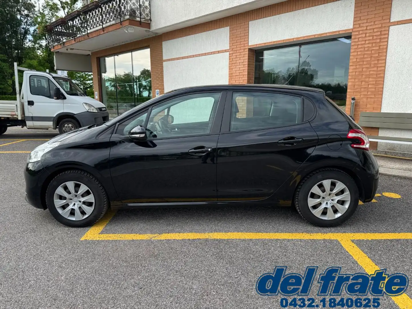 Peugeot 208 I 1.2 VTi 82Cv 5 porte Access NEOPATENTATI Schwarz - 2