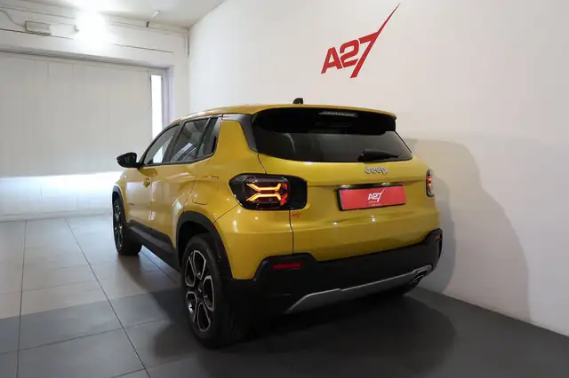 Jeep Avenger view 7