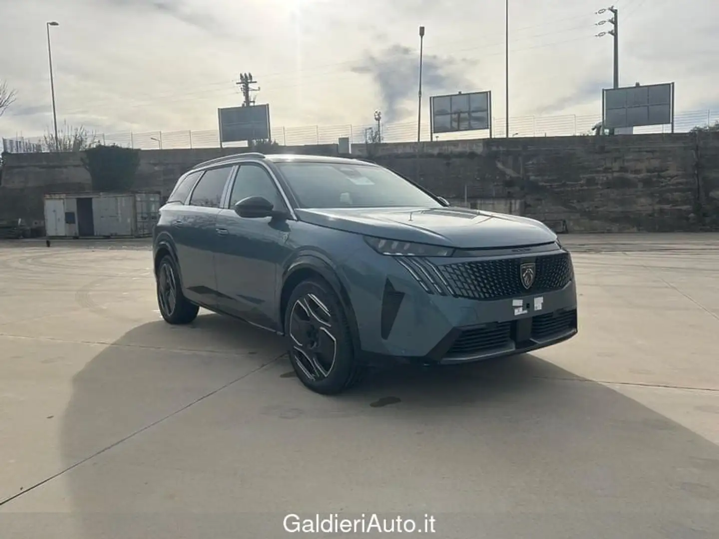 Peugeot 5008 motore elettrico (73kWh) 210 CV GT Blu/Azzurro - 2