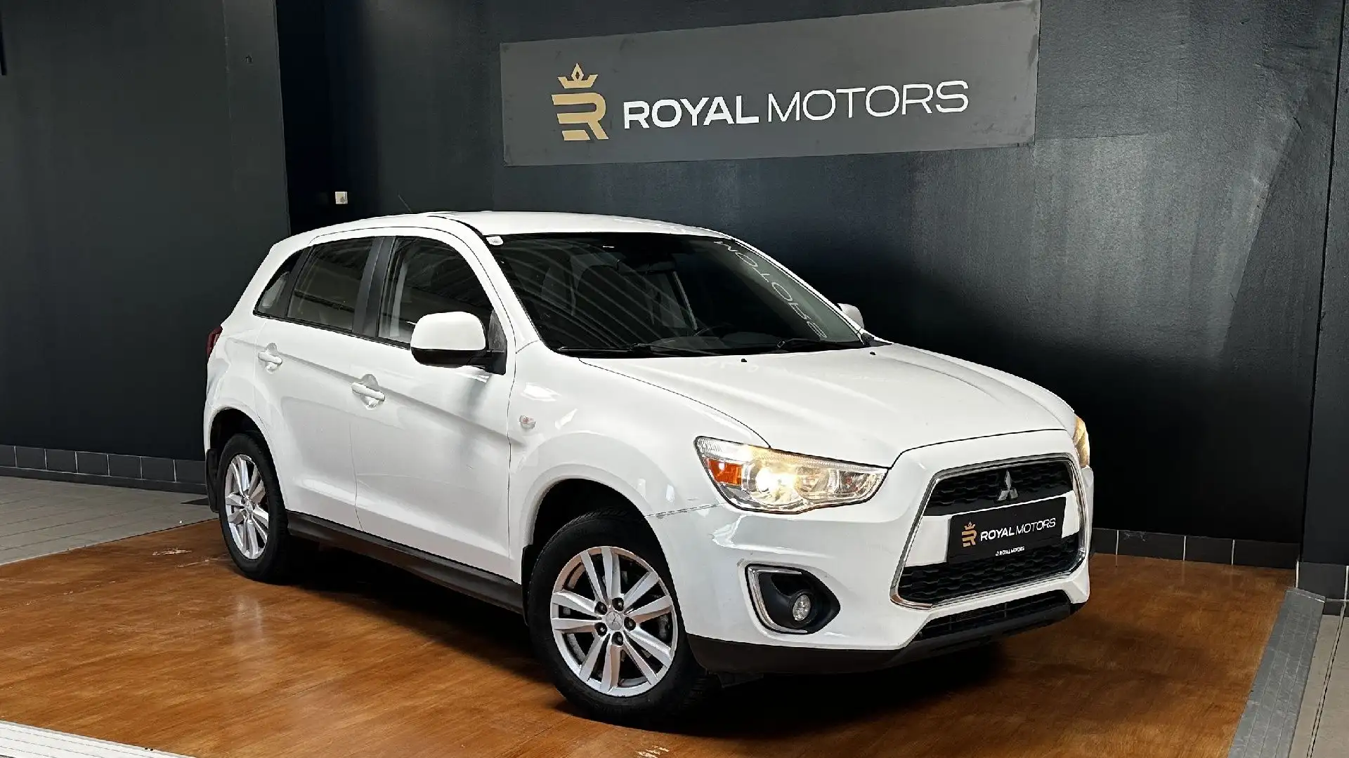 Mitsubishi ASX 1.8DI-D 150 Instyle 4WD Weiß - 1