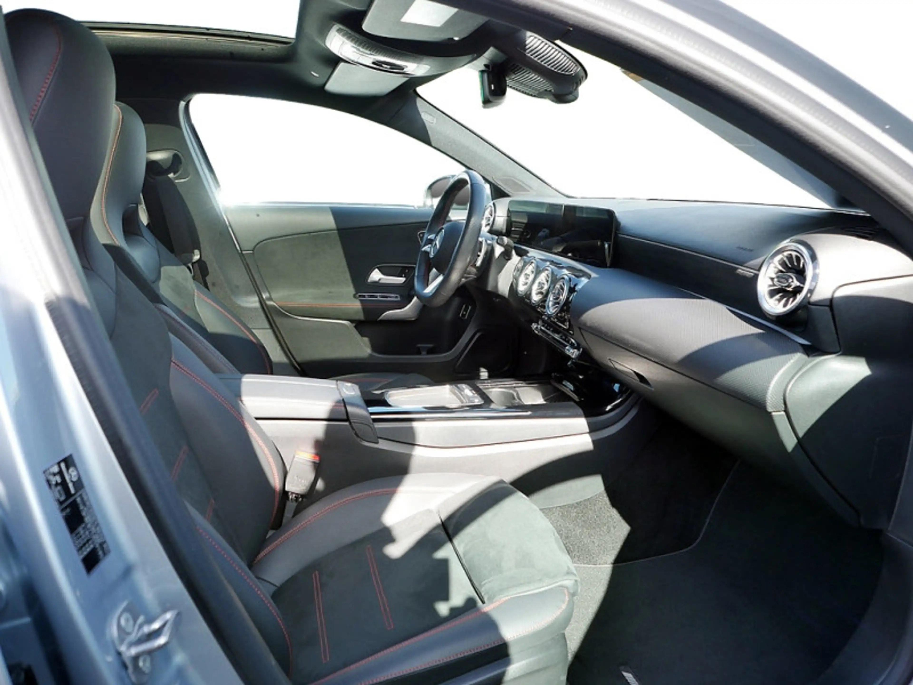 Mercedes-Benz A 250 e , AMG MEMO AHK KAMERA PANO SPUR STANDH — photo 8