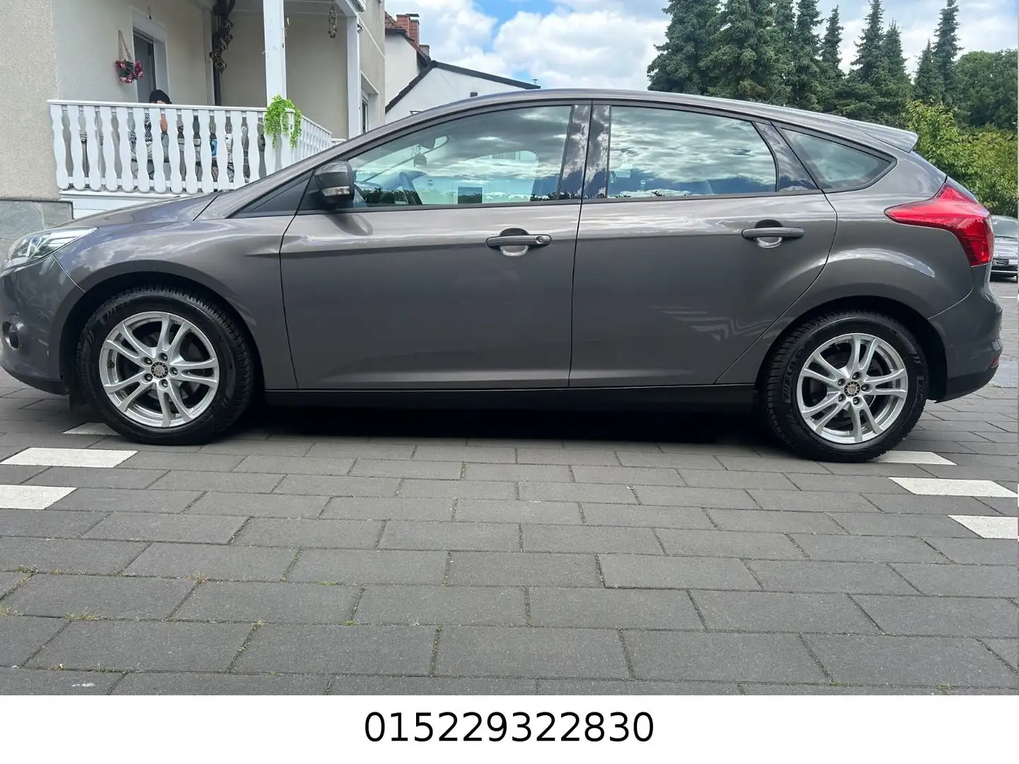 Ford Focus 1,0 EcoBoost 92kW Trend Brun - 2