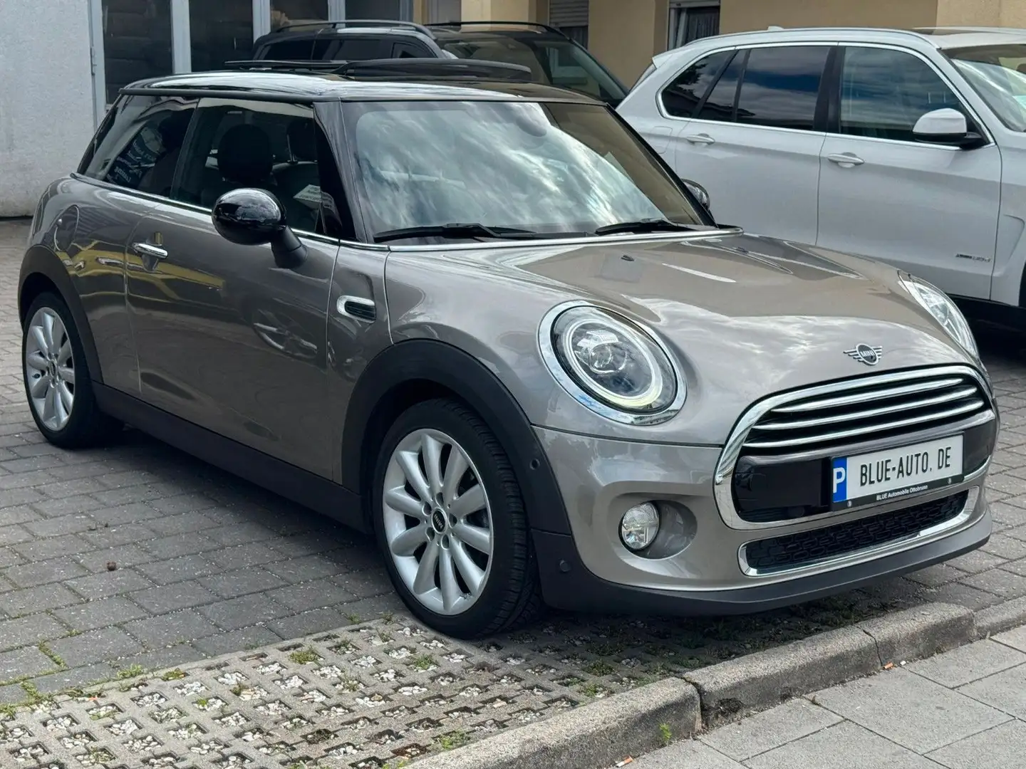 MINI Cooper Aut. Chili HUD*PANO*H&K*Leder*Navi*LED* Silber - 2