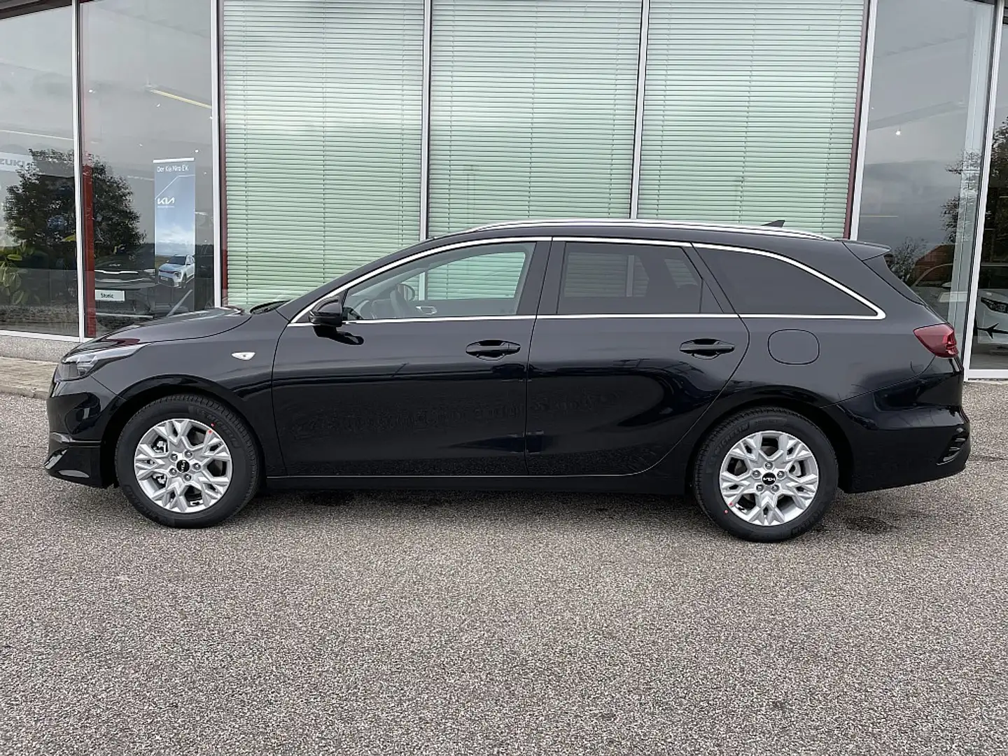 Kia Ceed SW / cee'd SW ceed SW 1,0 T-GDI GPF ISG Titan + P1 Zwart - 2