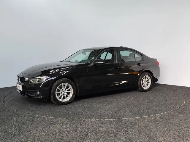 BMW 318 Advantage | Automaat | 2016 | 141.161 km | Led | KeyLess | Navi Buisness | Airco | Cruise | PDC