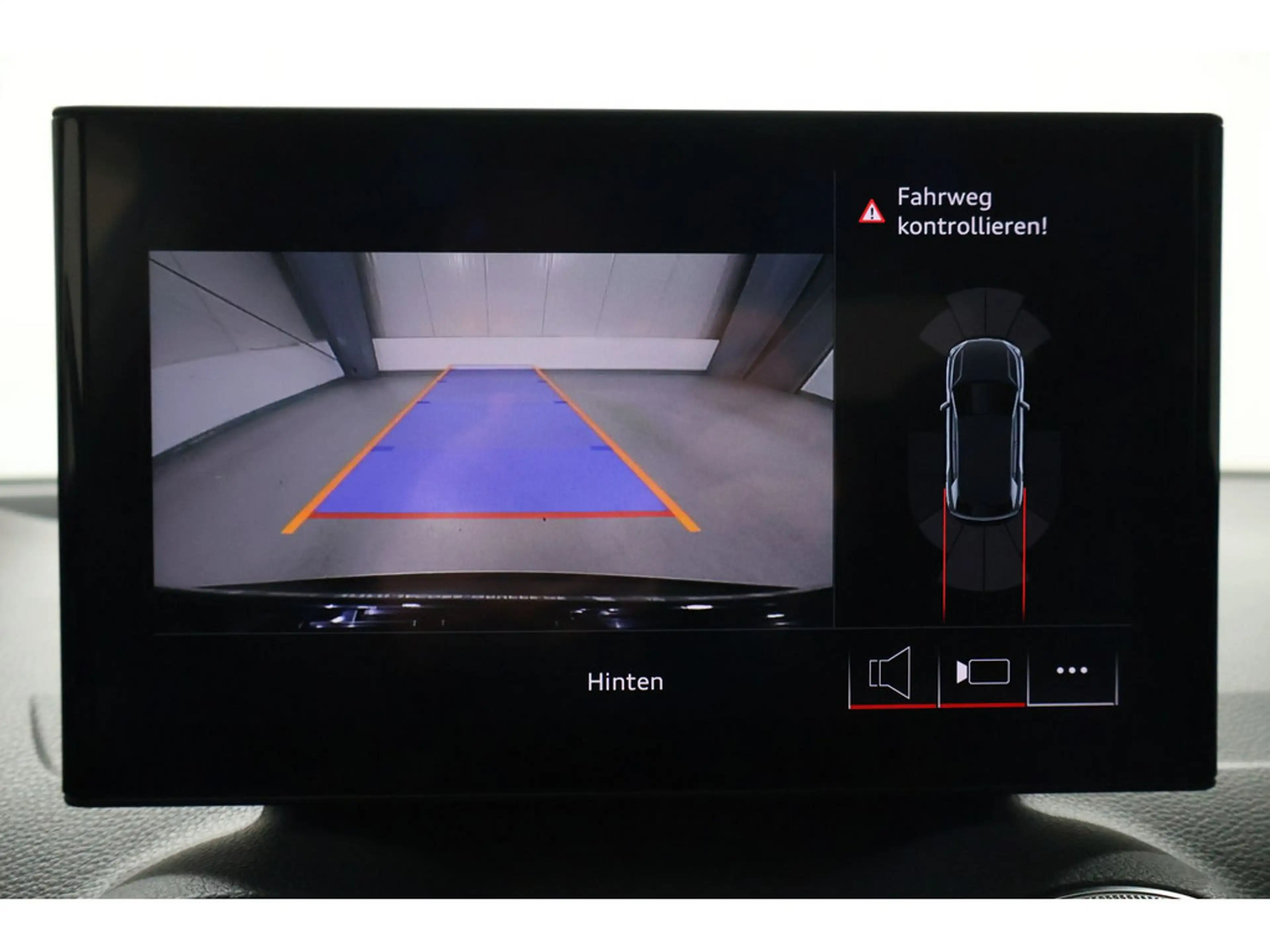 Audi Q2 35 TFSI S line MatrixLED*Kamera*Navi — photo 11