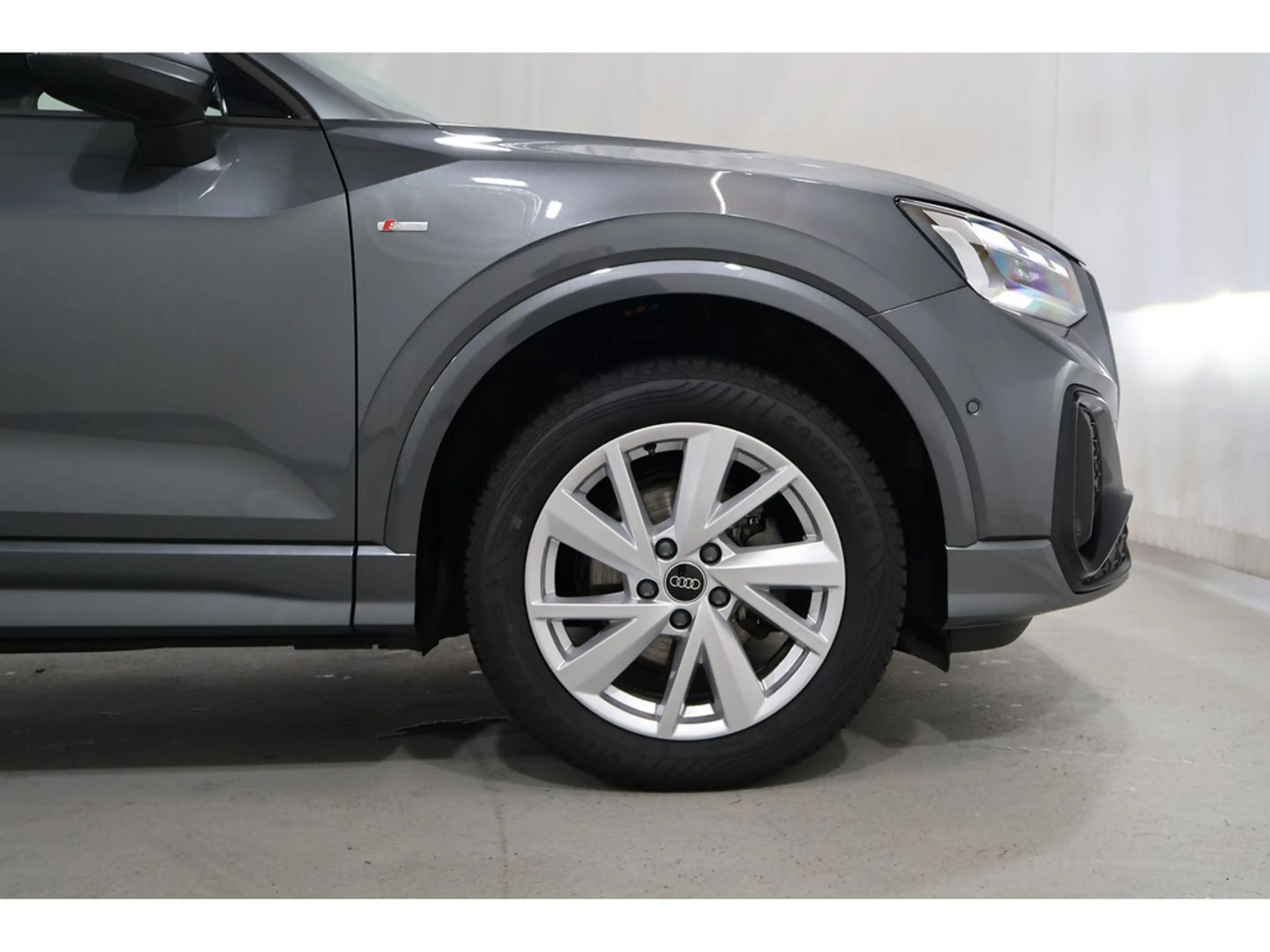 Audi Q2 35 TFSI S line MatrixLED*Kamera*Navi — photo 5