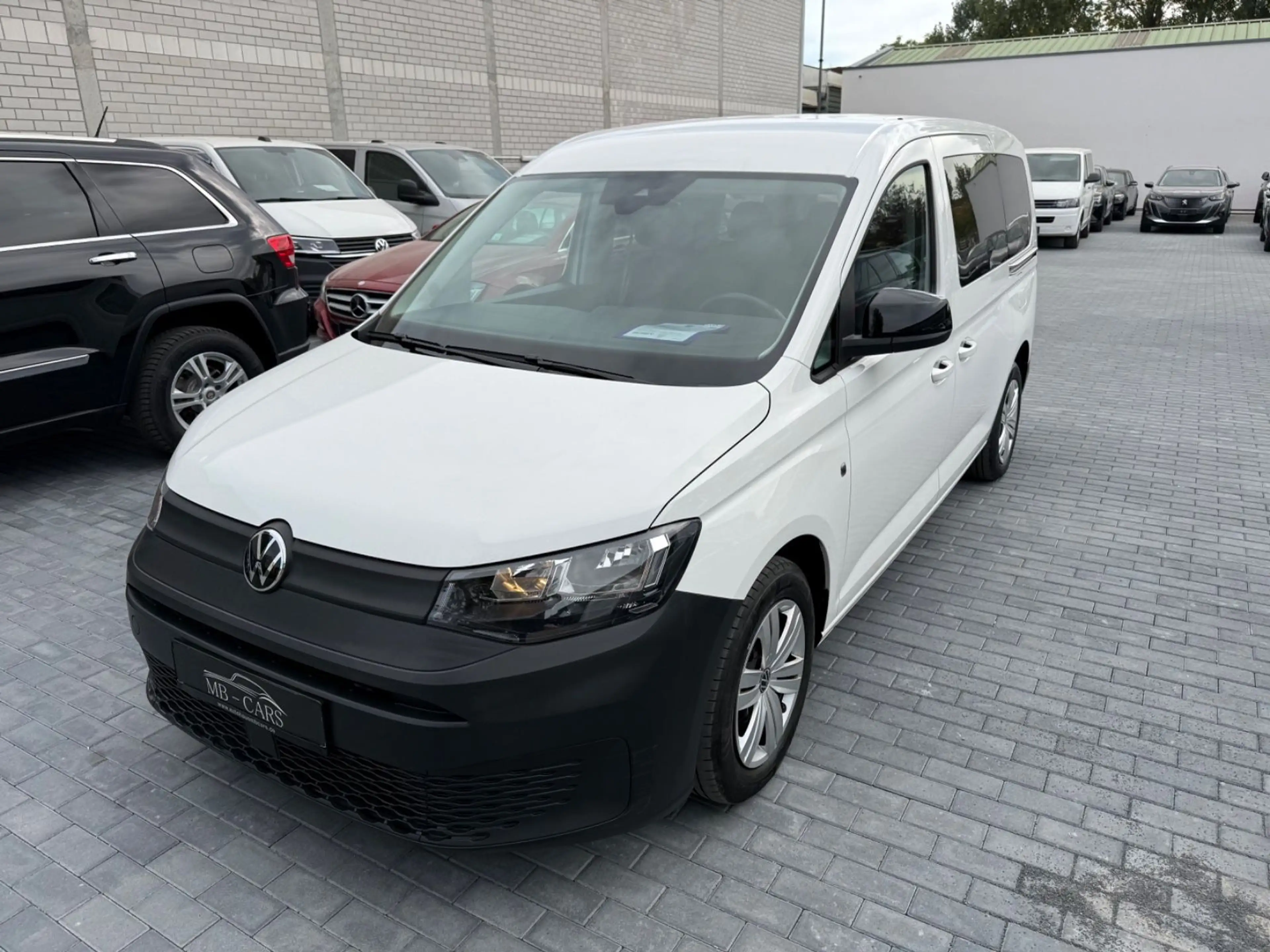 Volkswagen Caddy *AUTO*NAVI*7-SITZER*PDC*DAB — photo 3