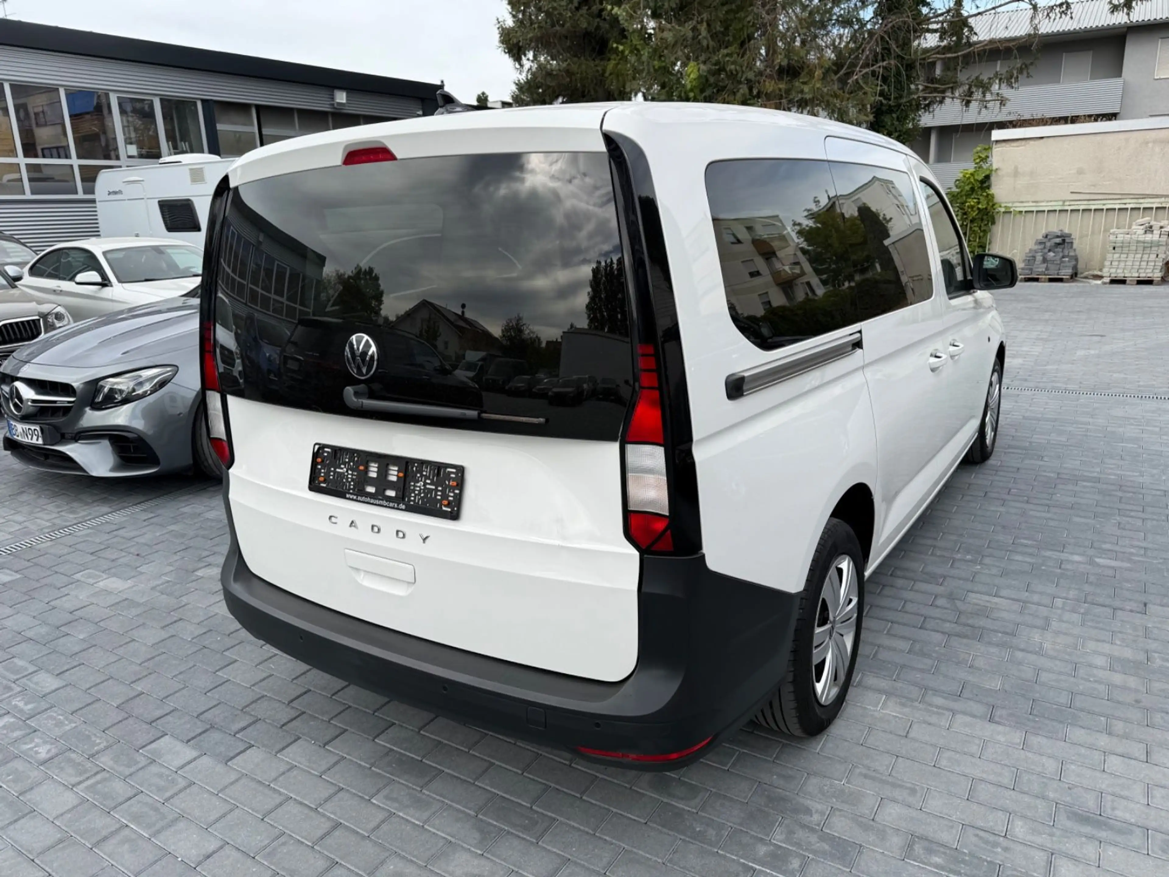 Volkswagen Caddy *AUTO*NAVI*7-SITZER*PDC*DAB — photo 4