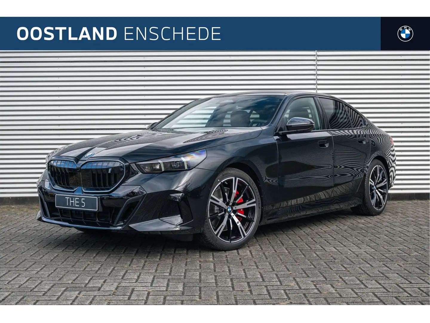 BMW i5 eDrive40 M Sport / Panoramadak / Trekhaak / Bowers Zwart - 1