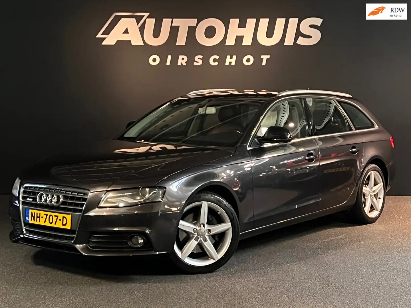Audi A4 Avant 2.0 TFSI Pro Line Leder/ Navi/ PDC/ Led/ Aut Grijs - 1
