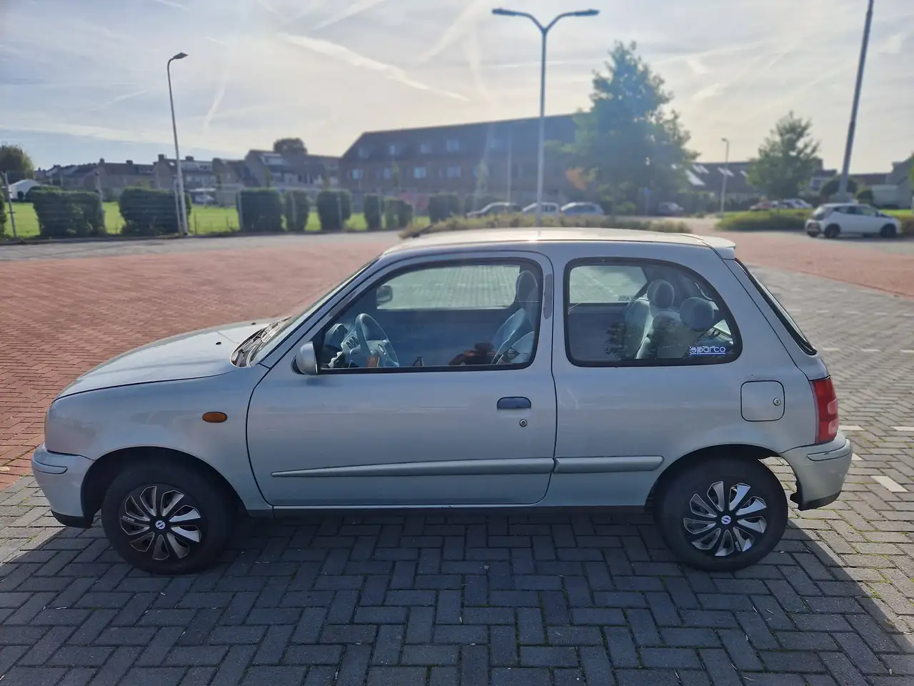 Nissan Micra 1.4 Miracle, foto 2