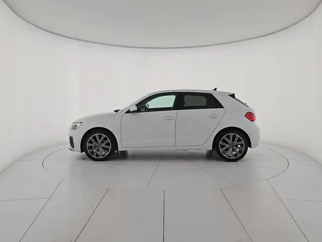 Audi A1 view 2
