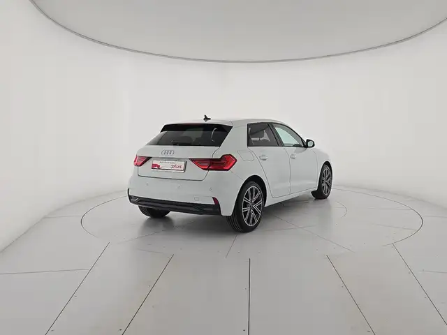Audi A1 view 5