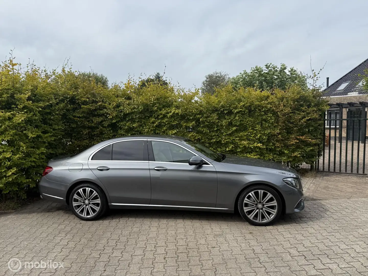 Mercedes-Benz E 350 d 26000km!! UNIEK!! Prestige Plus Exclusive Grijs - 1