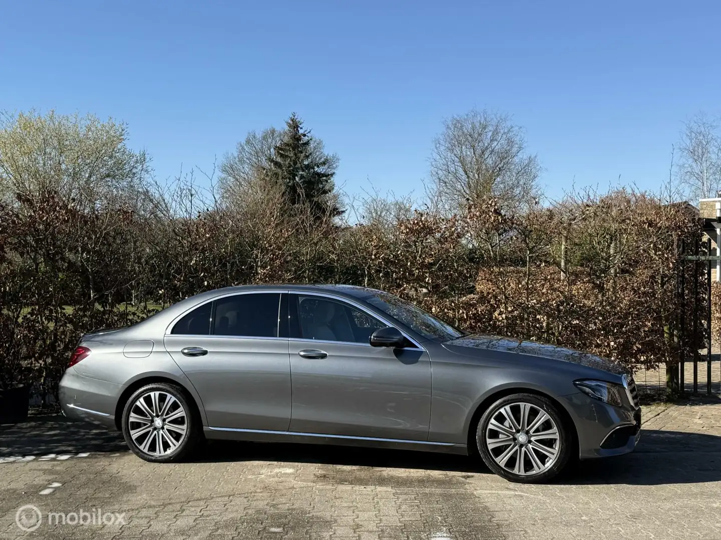 Mercedes-Benz E 350 d 26000km!! UNIEK!! Prestige Plus Exclusive Grau - 1