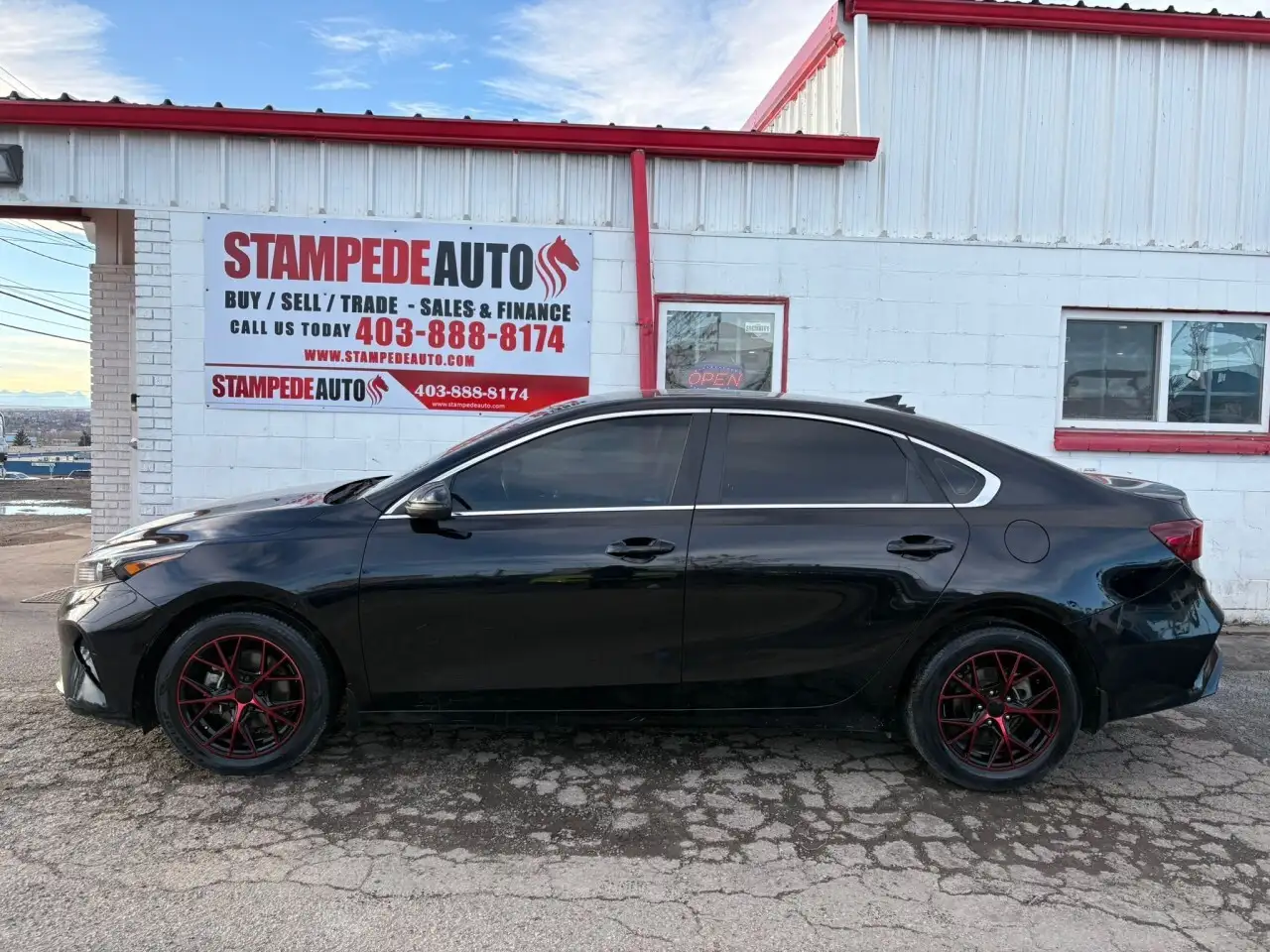 Kia Forte снимка Kia Forte