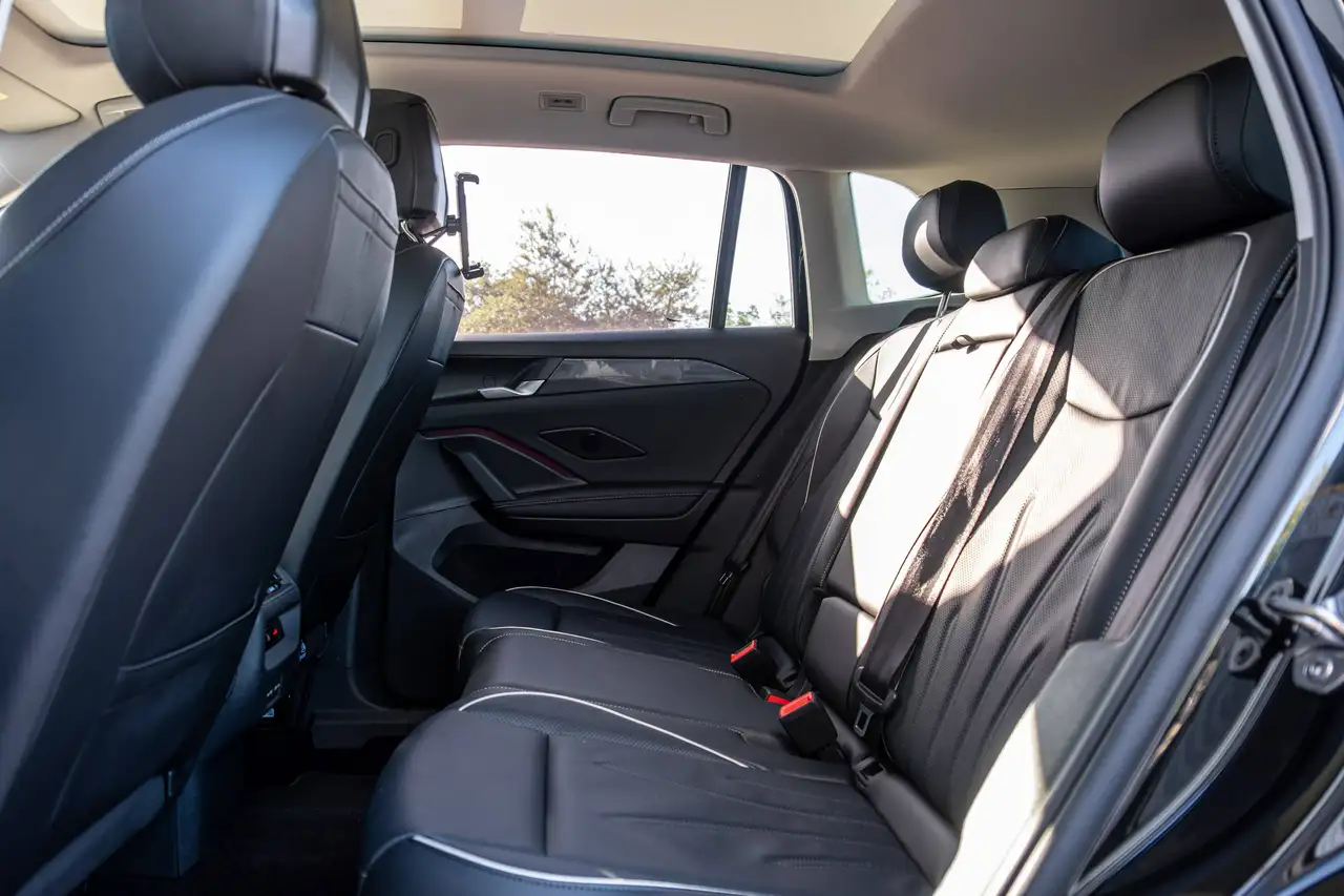 Volkswagen Tiguan 1.5 eTSI mHEV DSG FULL PANO CUIR VENTILE+MASSANT GARANTIE VW 10/2027, миниатюра 9