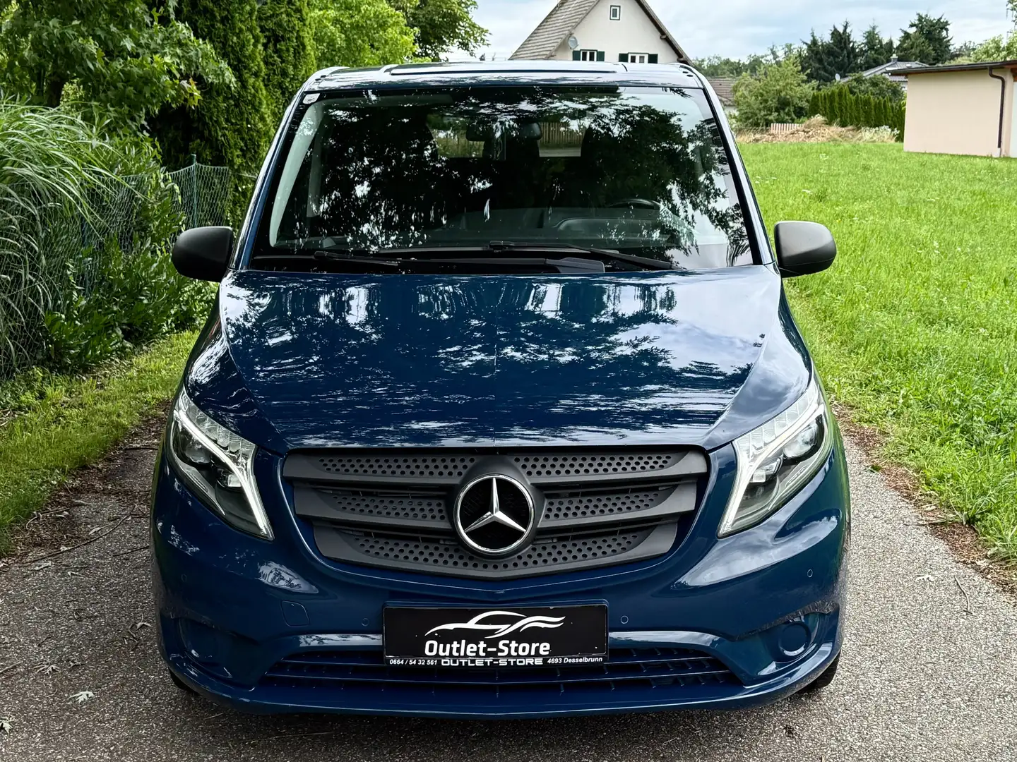 Mercedes-Benz Vito 119 CDI Aut.*4MATIC*Lang*Standh.*1.Besitz*6Sitzer* Blau - 2