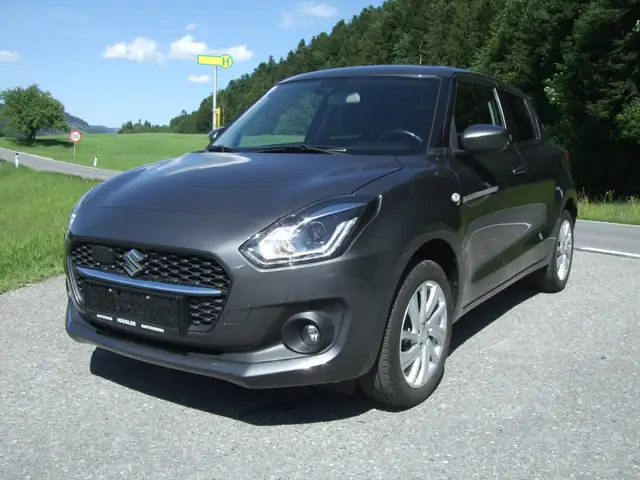 Suzuki Swift Shine Allgrip Hybrid