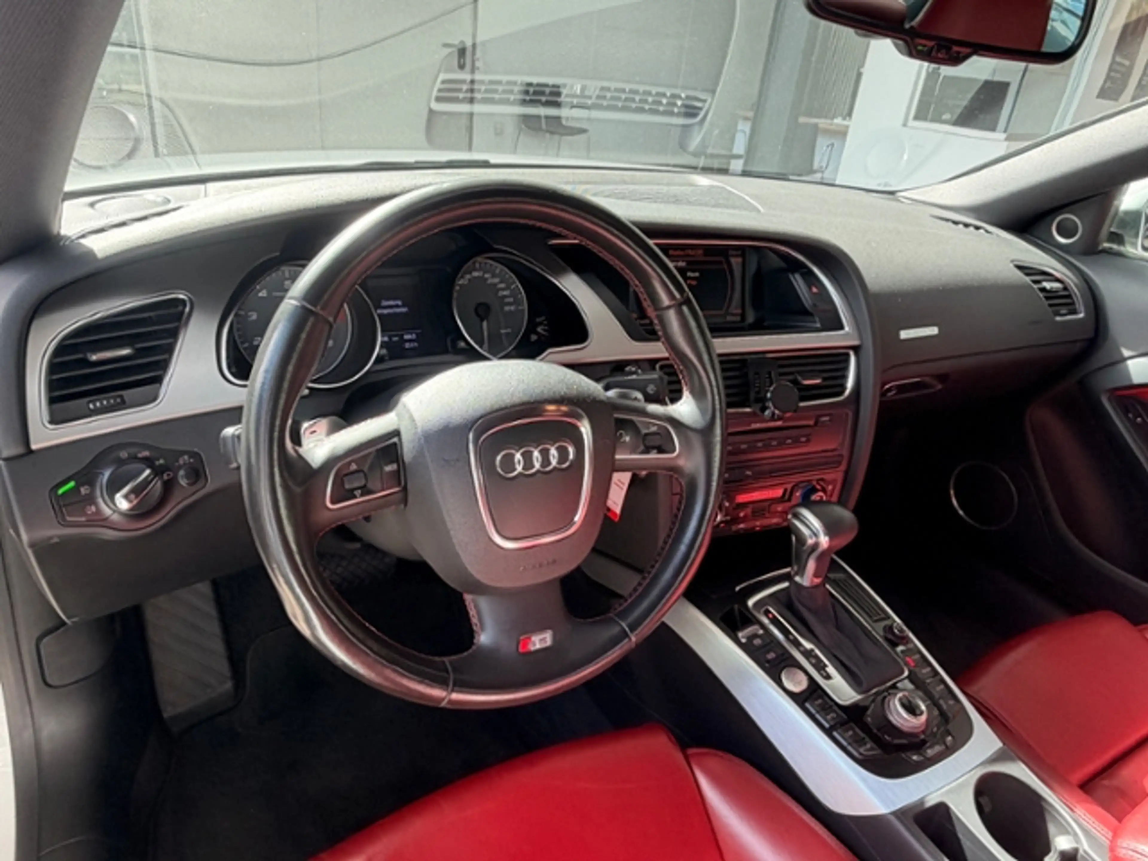 Audi S5 4.2 FSI quattro Coupe Leder NAVI B&O PDC GSD — photo 10