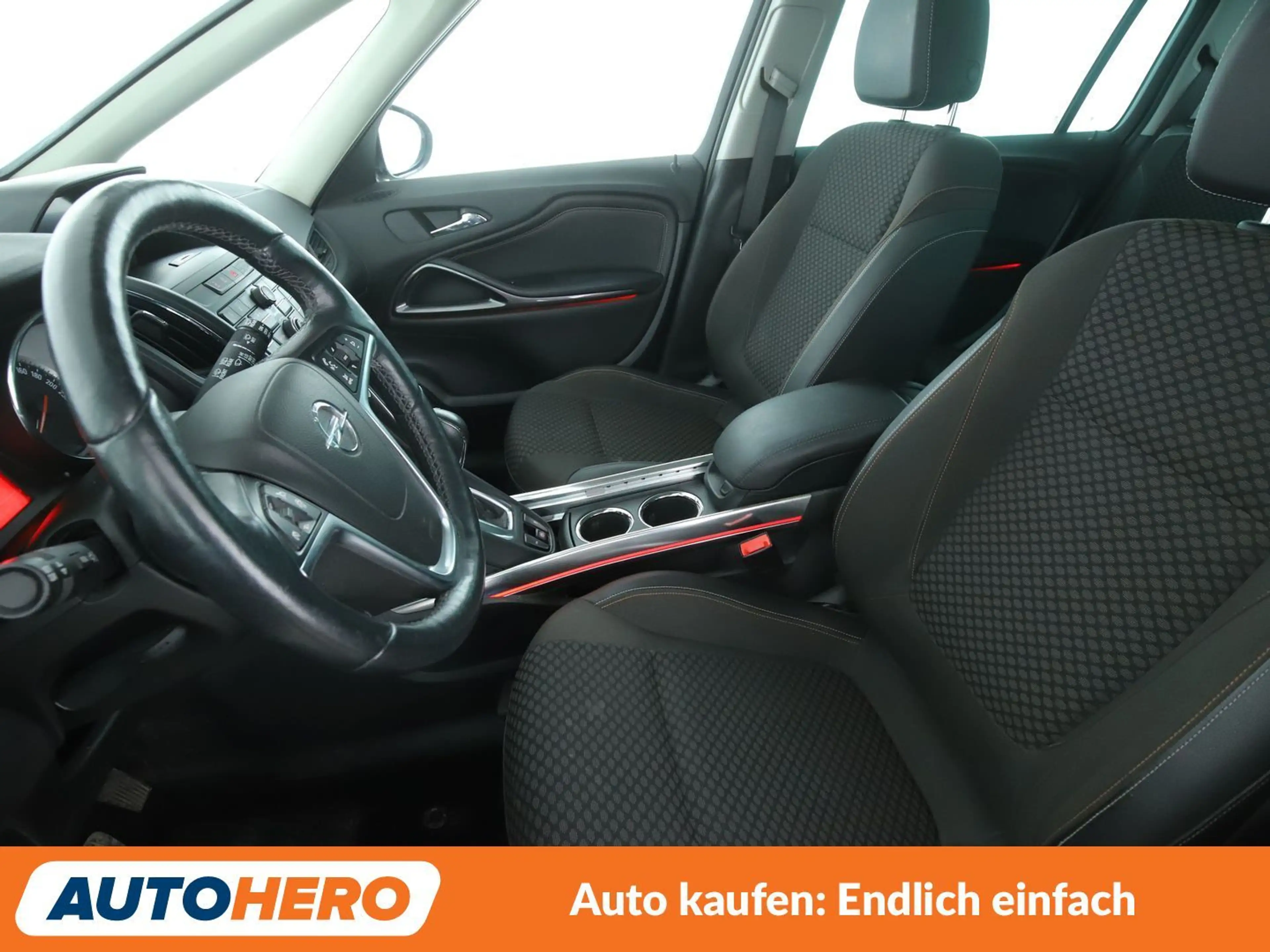 Opel Zafira Tourer 2.0 CDTI Innovation Aut.*NAVI*PDC*TEMPO*SHZ* — photo 10