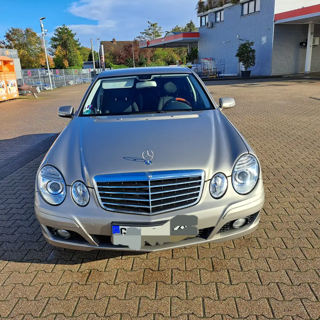 Mercedes-Benz E 280 Holzlenkrad, Holzschaltknauf, reparaturbedürftig Grau - 1