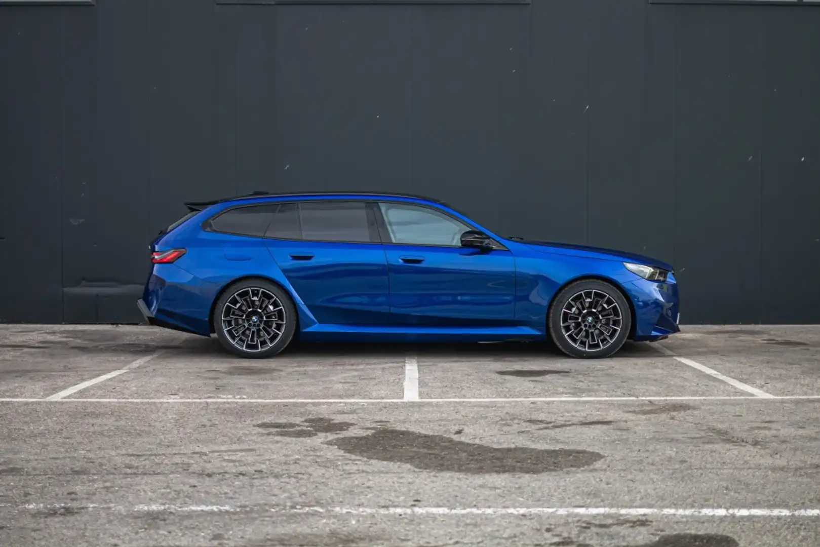 BMW M5 Touring Azul - 2