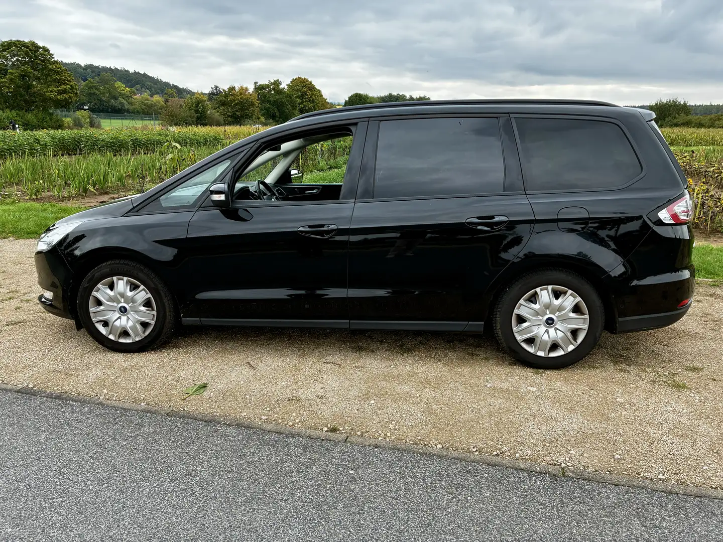 Ford S-Max Galaxy 2.0 TDCi Trend 7-Sitzer Schwarz - 2