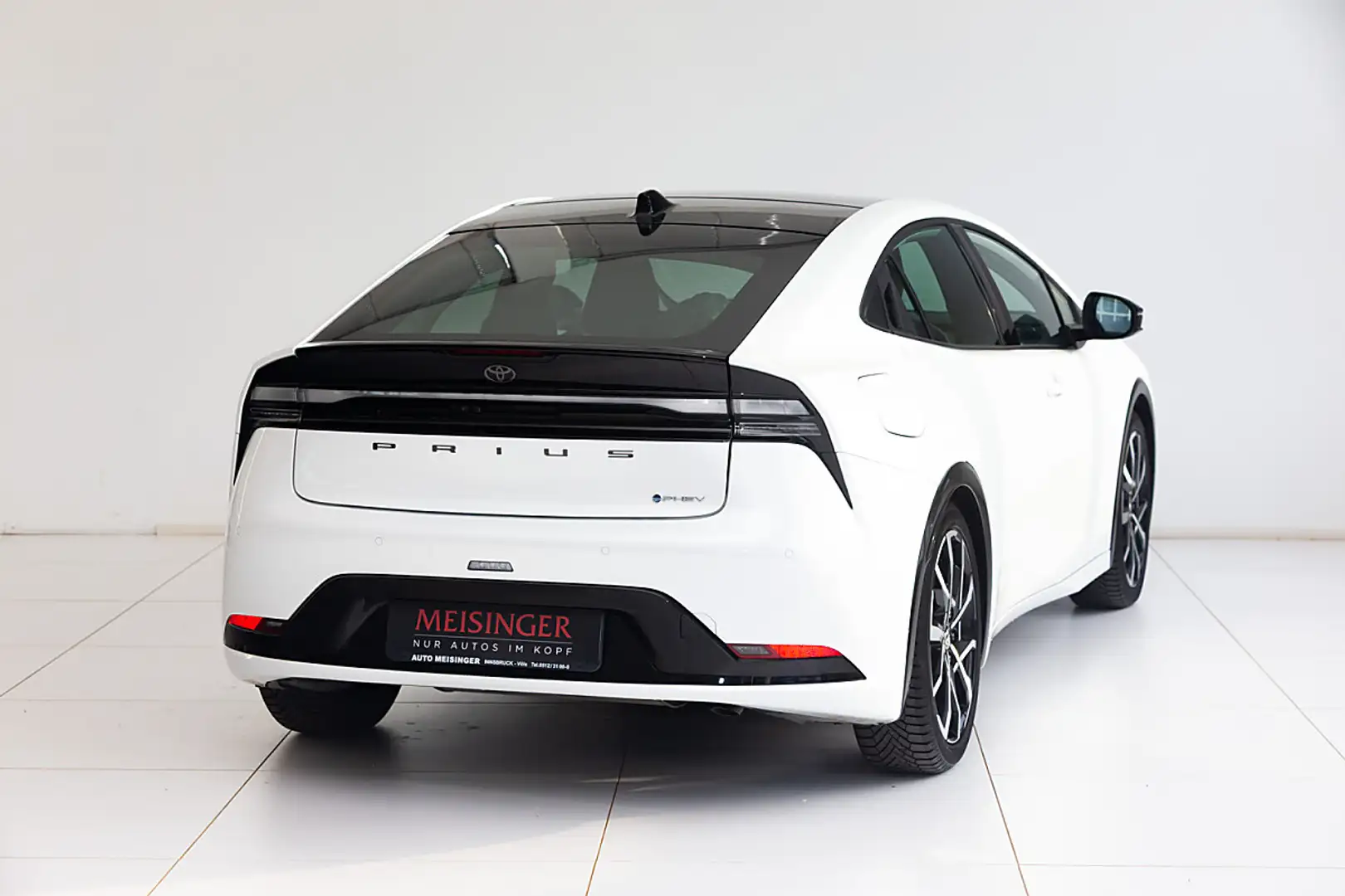 Toyota Prius 2.0 VVT-i Plug-in Hybrid PHEV 13,3kWh Executive... Weiß - 2