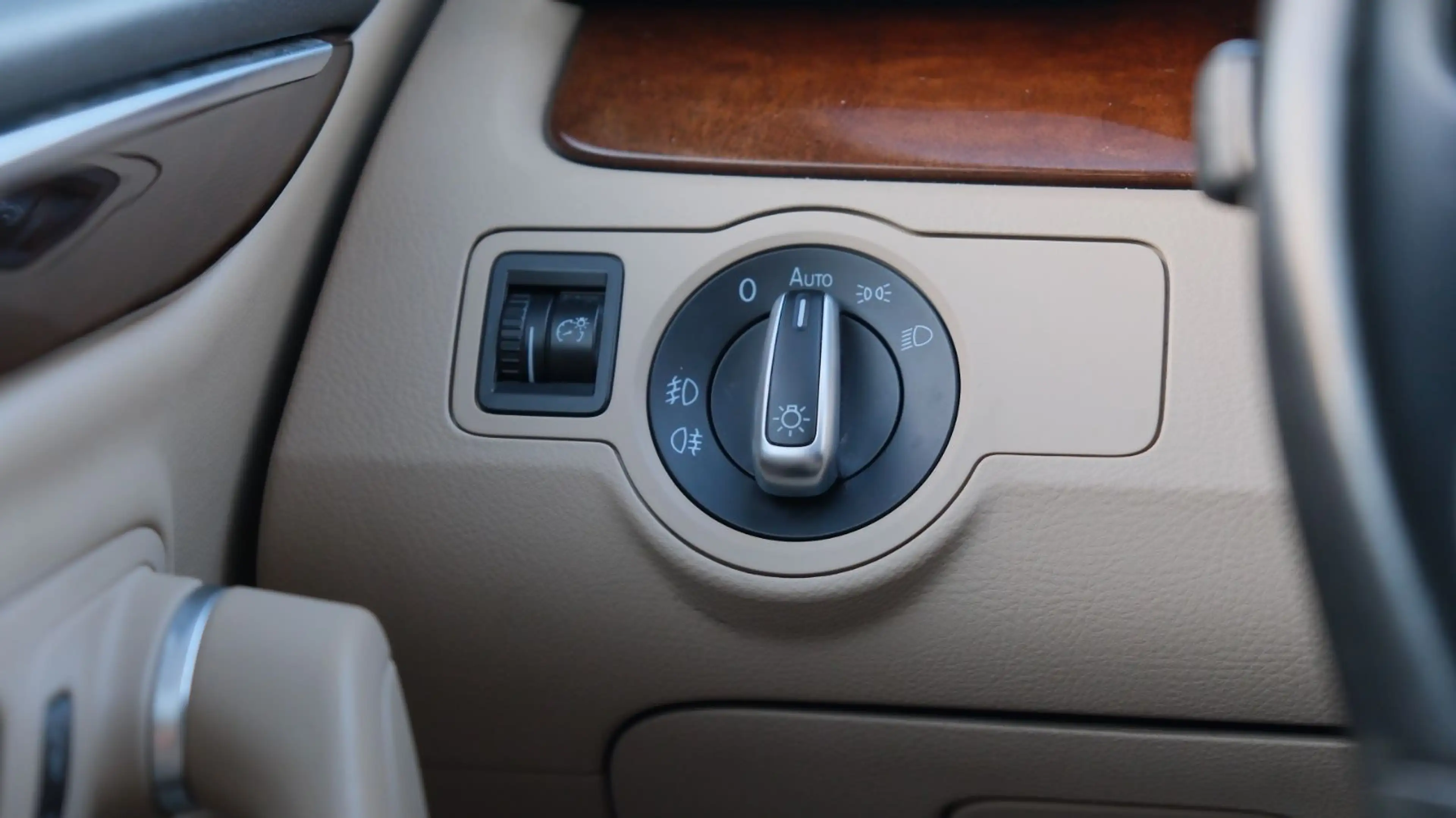 Volkswagen Passat CC R-Line DSG BMT Alcantara Kamera SH BT — photo 15