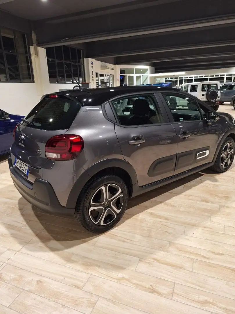 Citroen C3 C3 PureTech 83 S&S Shine Grau - 2