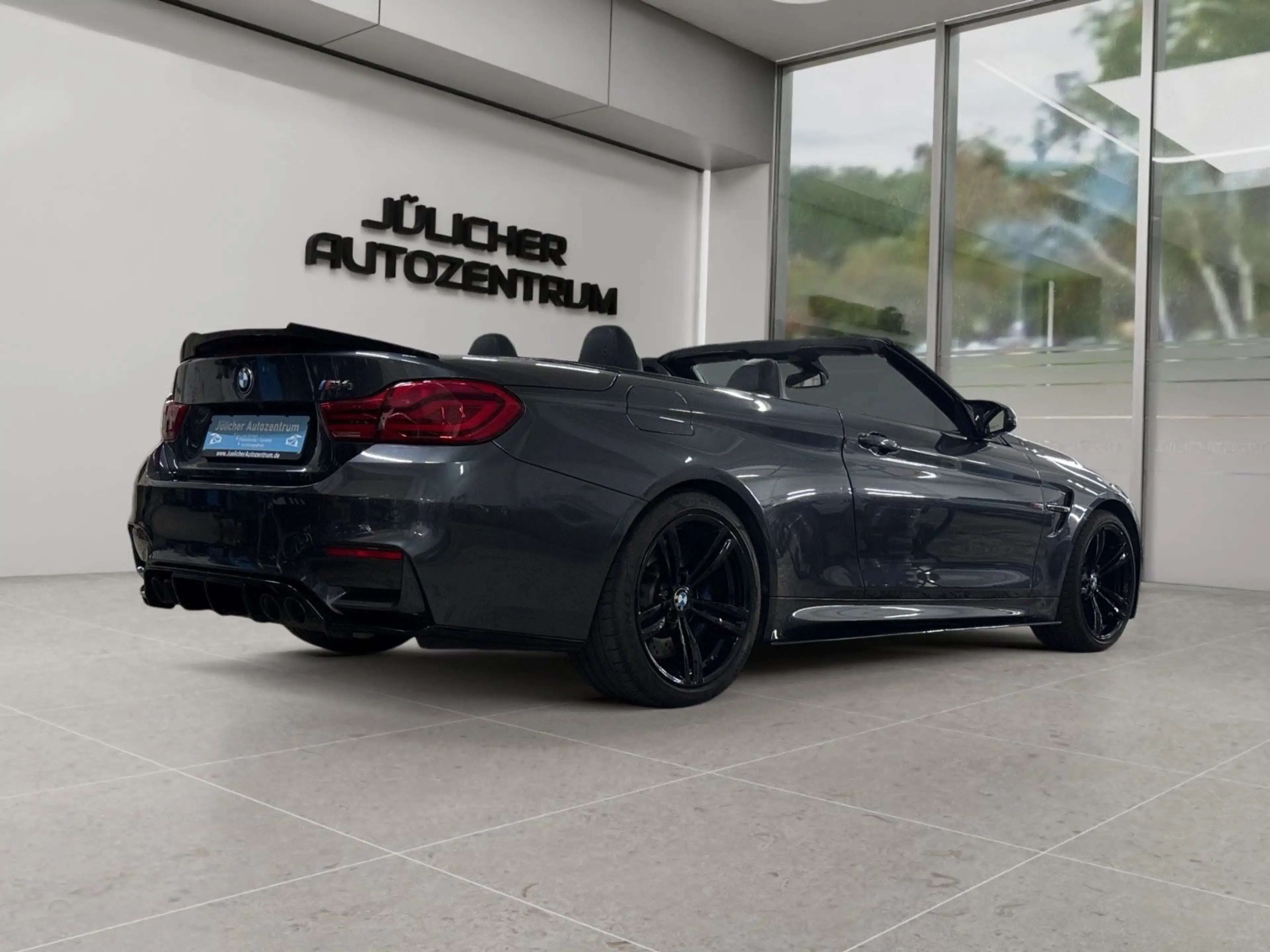 BMW M4 Cabrio Competition Aut. / Harman/Kardon — photo 3