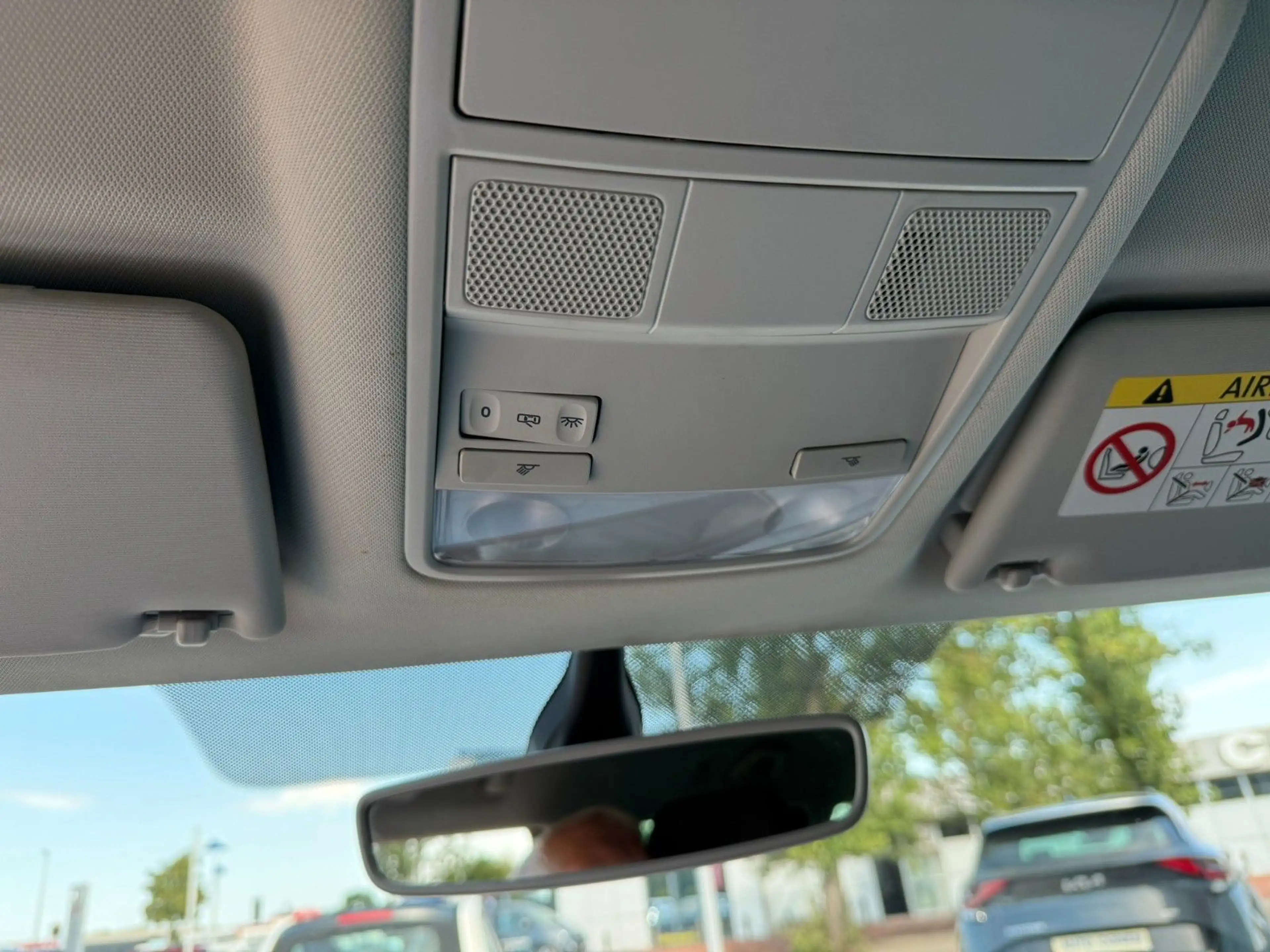 Skoda Yeti Joy — photo 15