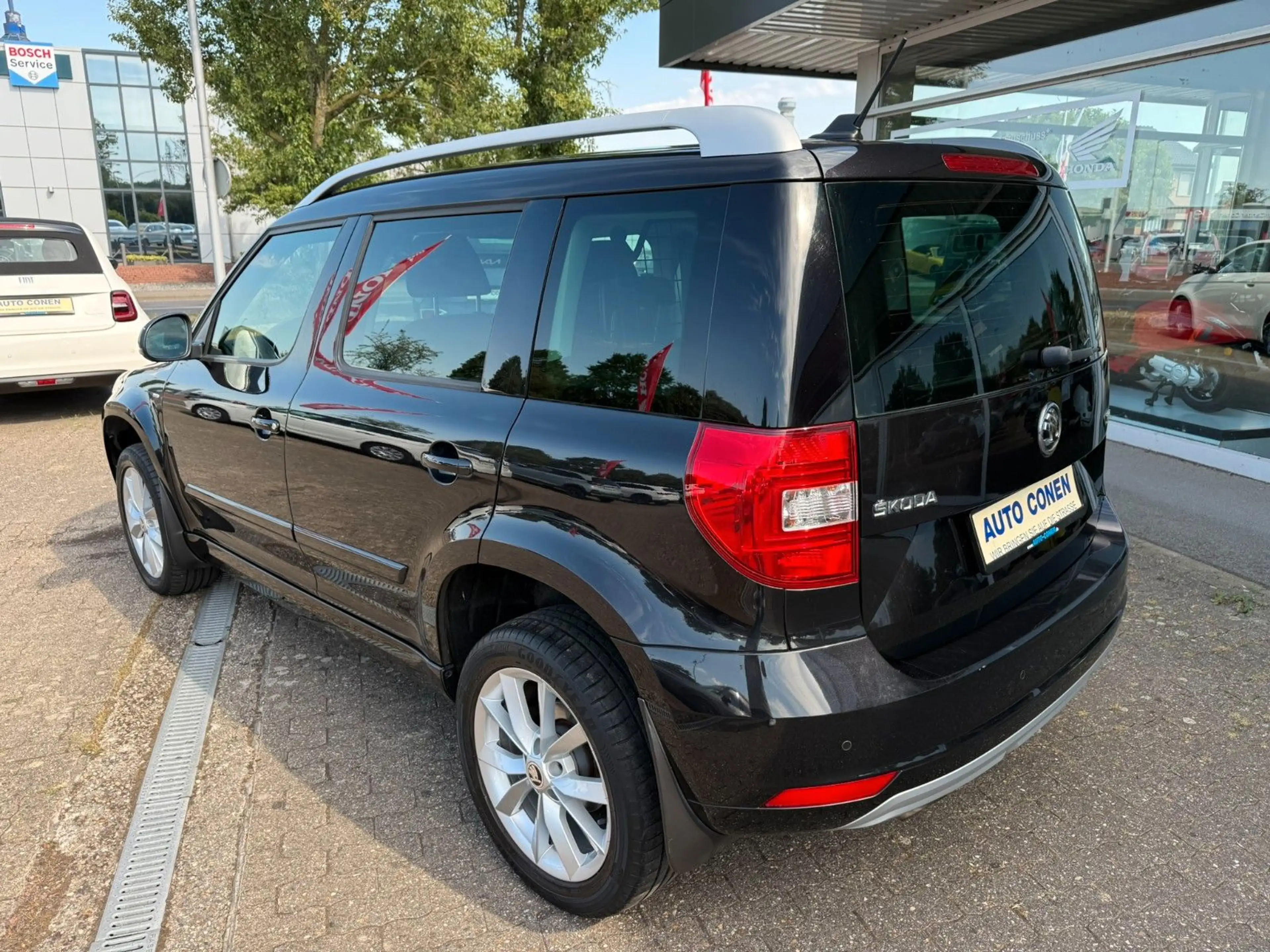 Skoda Yeti Joy — photo 7