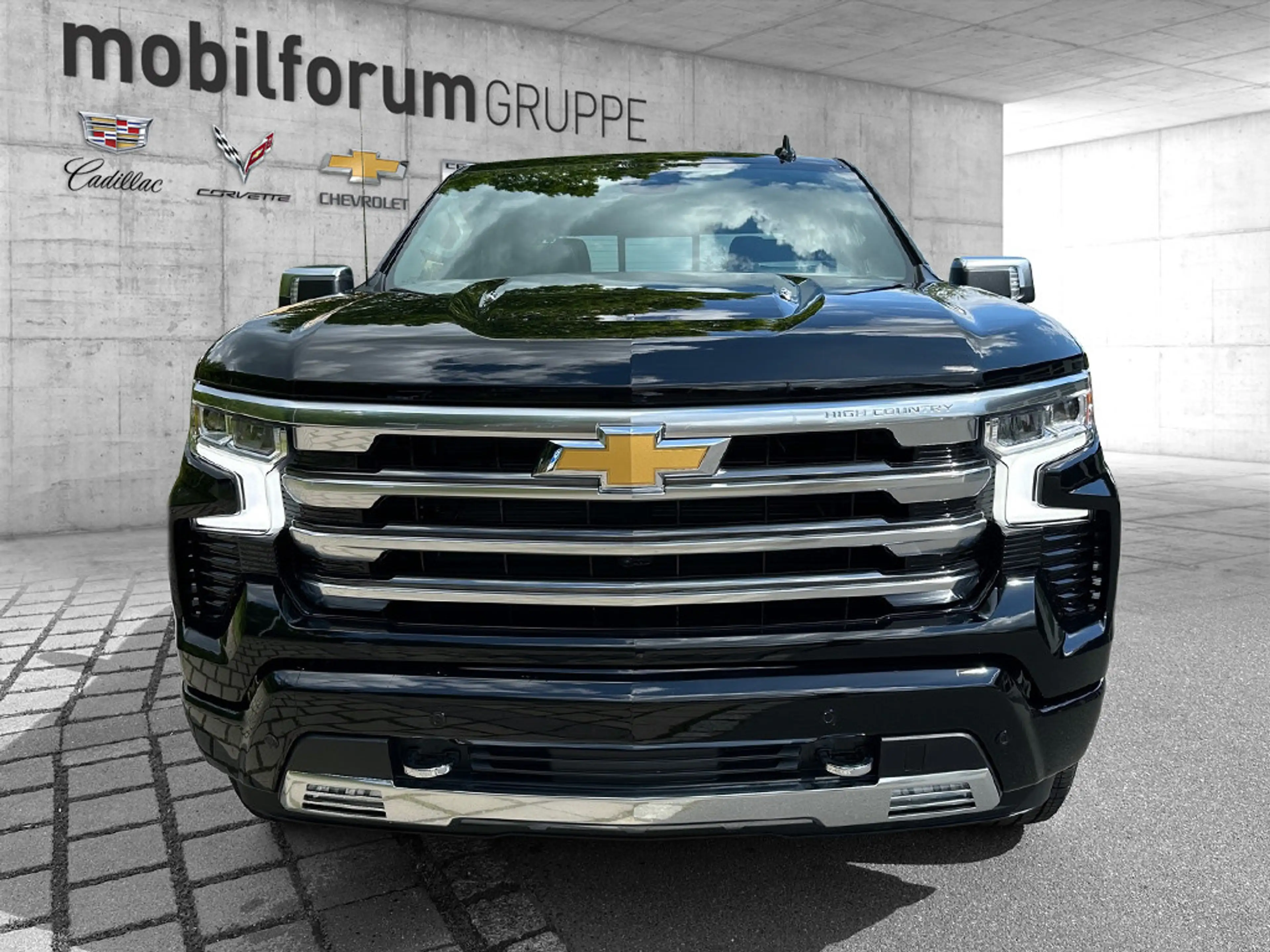 Chevrolet Silverado Crew Cab 4WD High Country 6.2L MY26 — photo 5