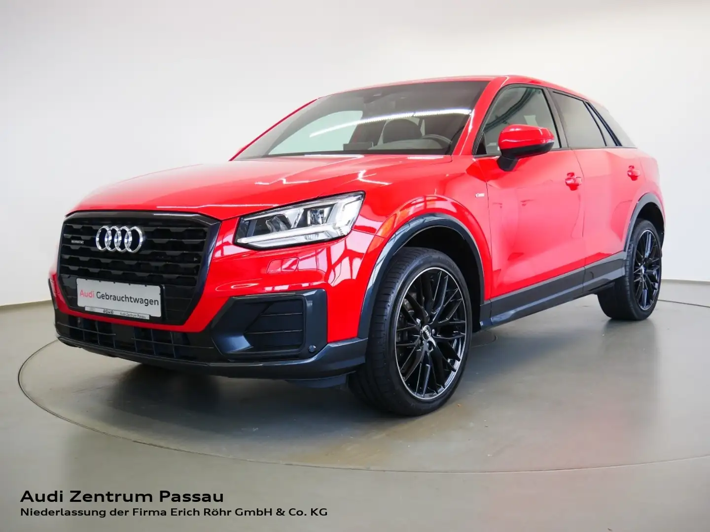 Audi Q2 2.0 TDI quattro S line S tro. LED HEAD-UP virt. Co Rouge - 1