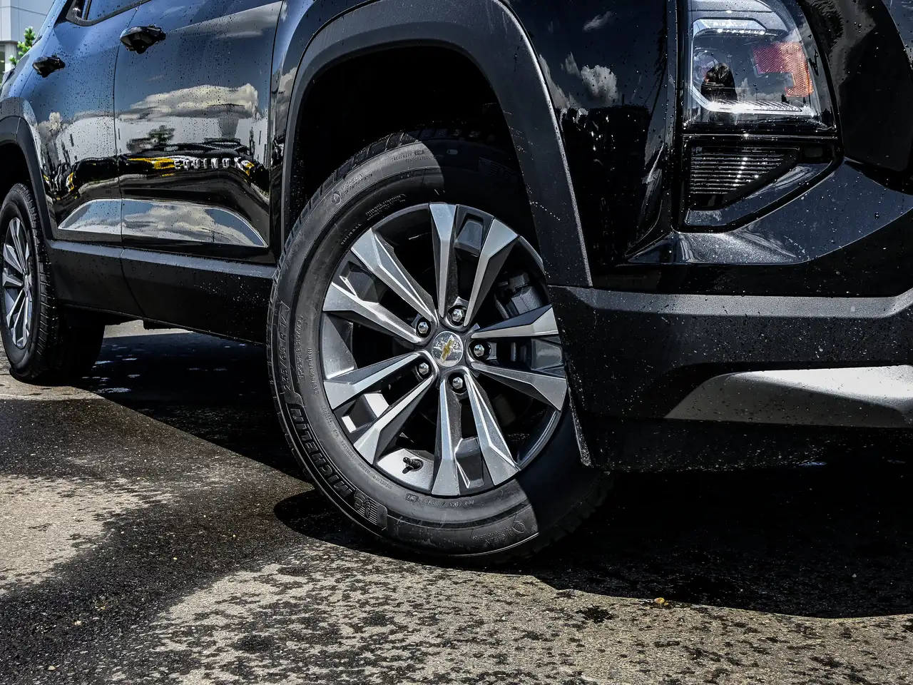 Chevrolet Equinox photo Chevrolet Equinox